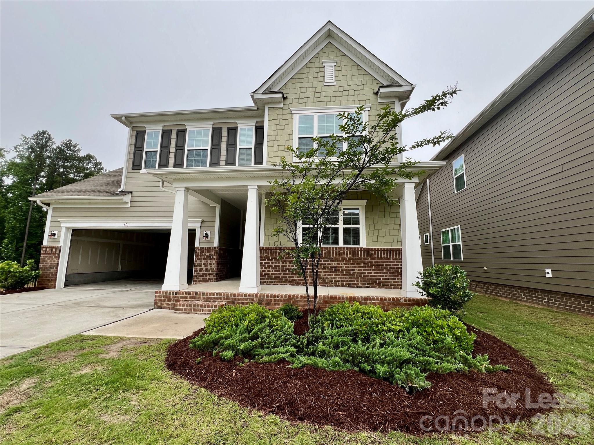 601 Deep River Way — photo