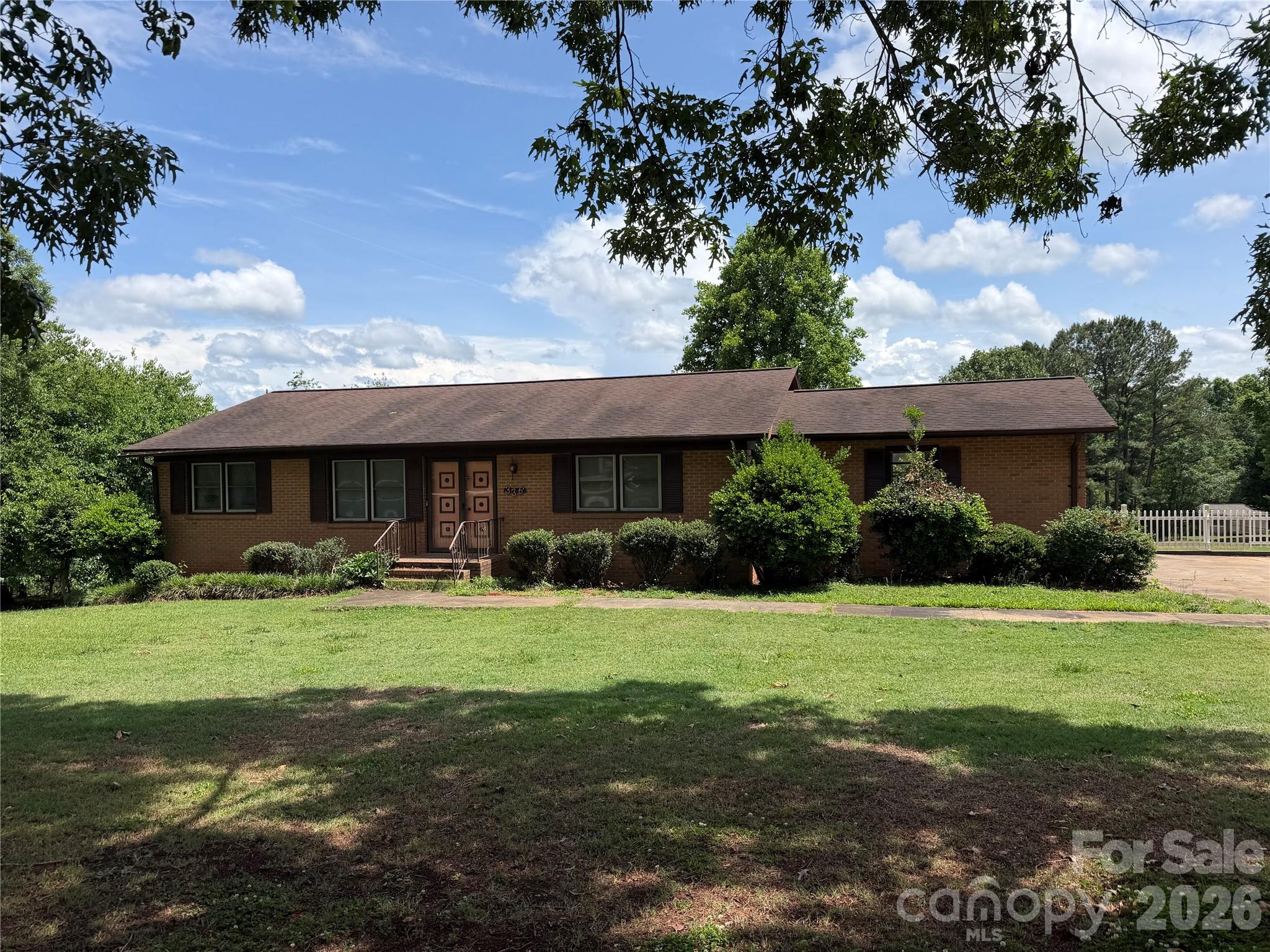 336 Bridges Road — photo