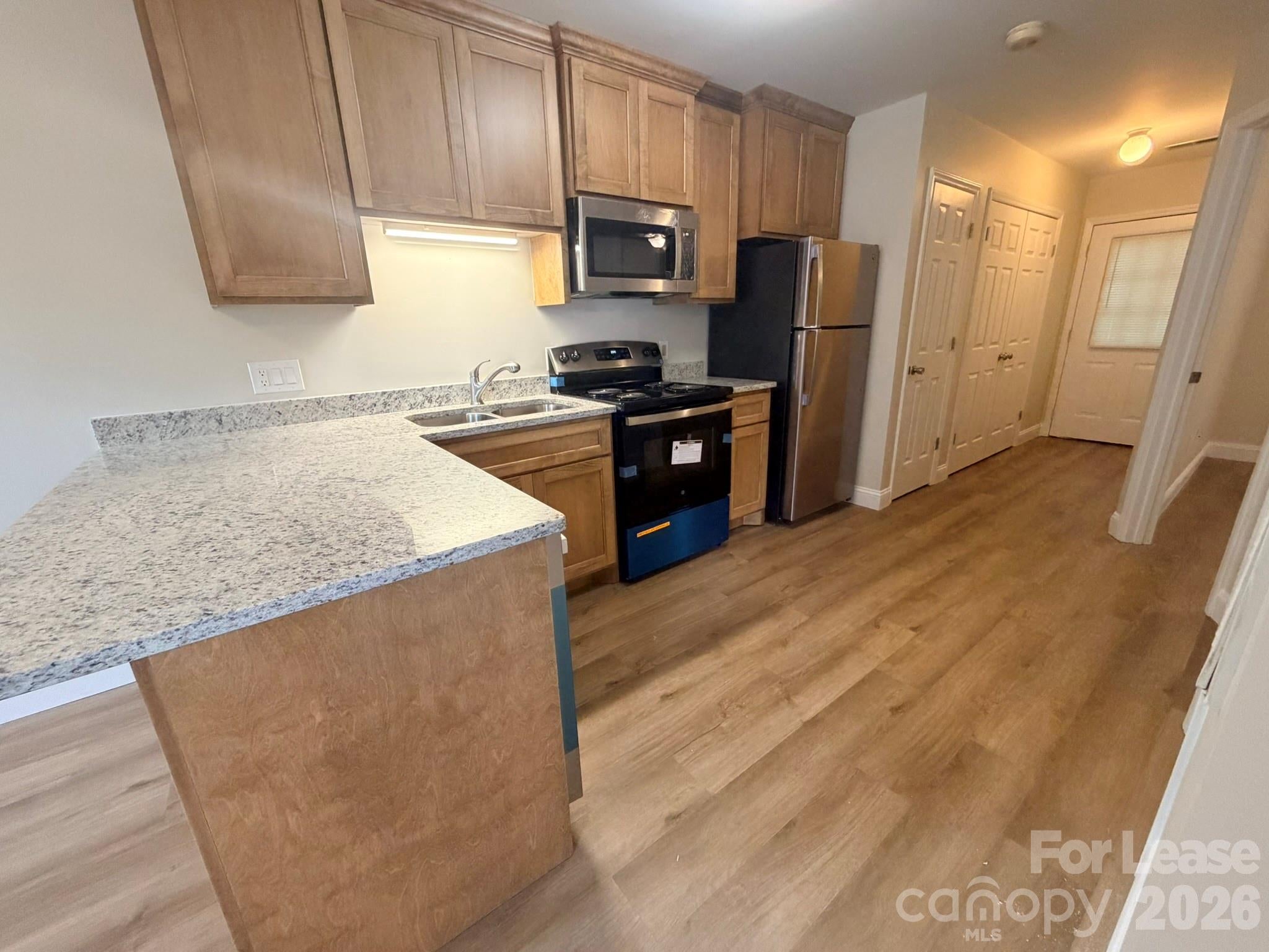 412 Killian Avenue 10 — photo