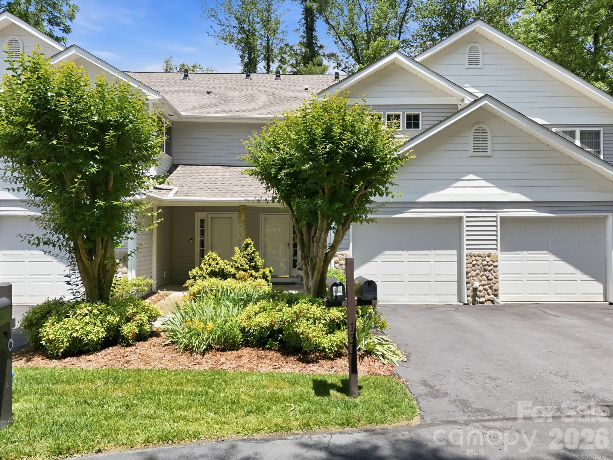 135 Ewarts Pond Road — photo