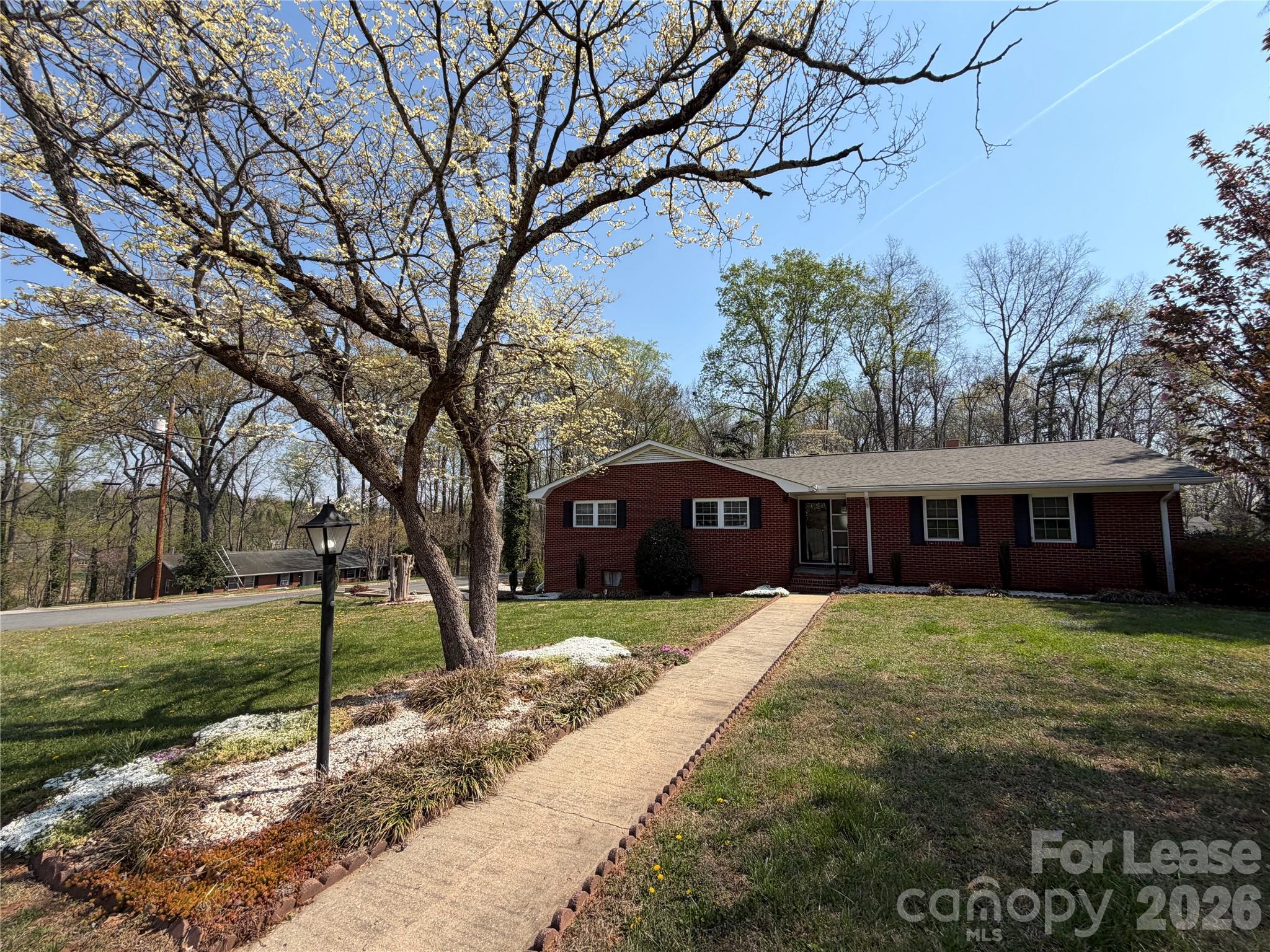 329 Malcolm Road — photo