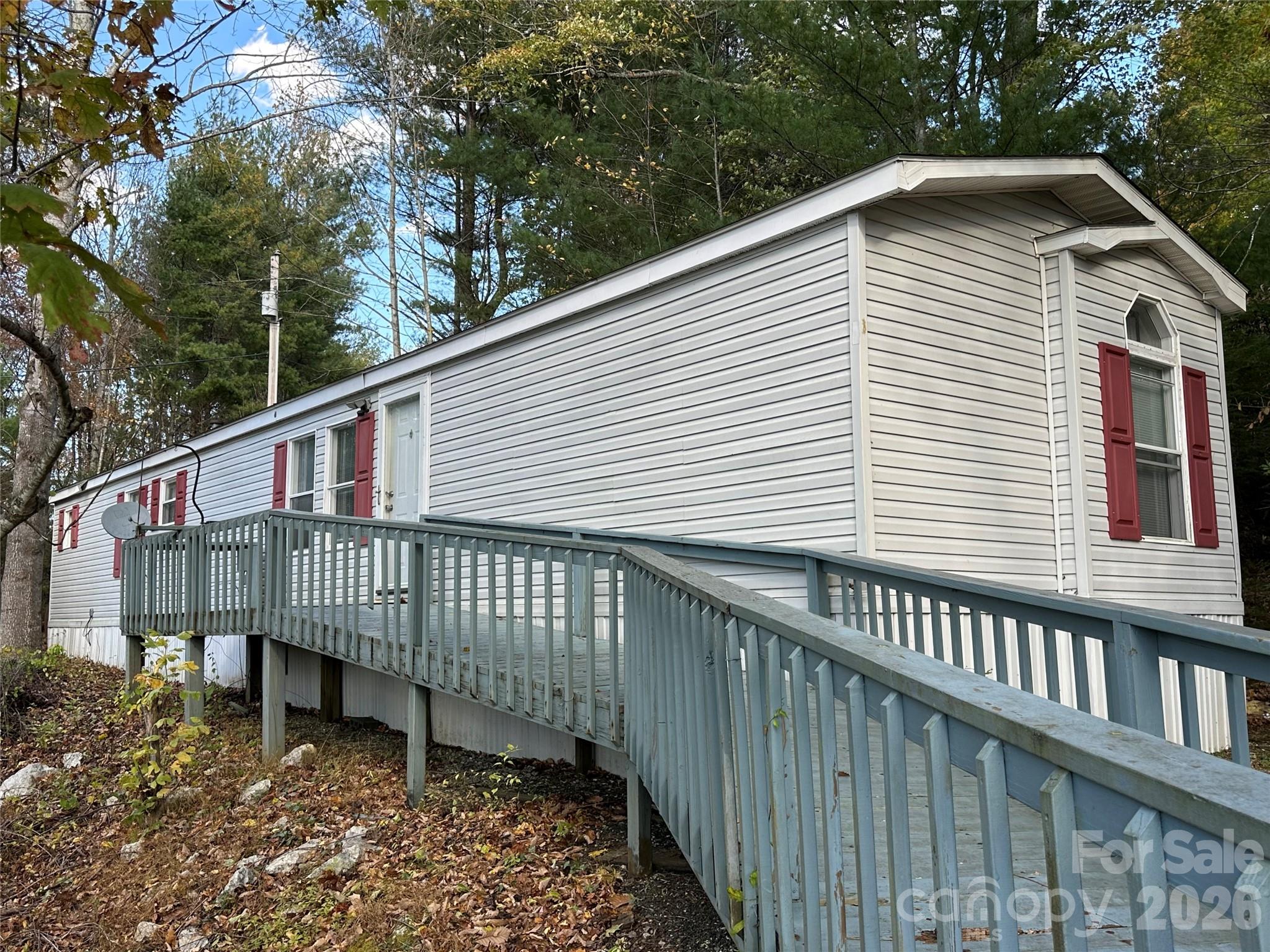 572 Blue Ridge Gem Stone Road — photo