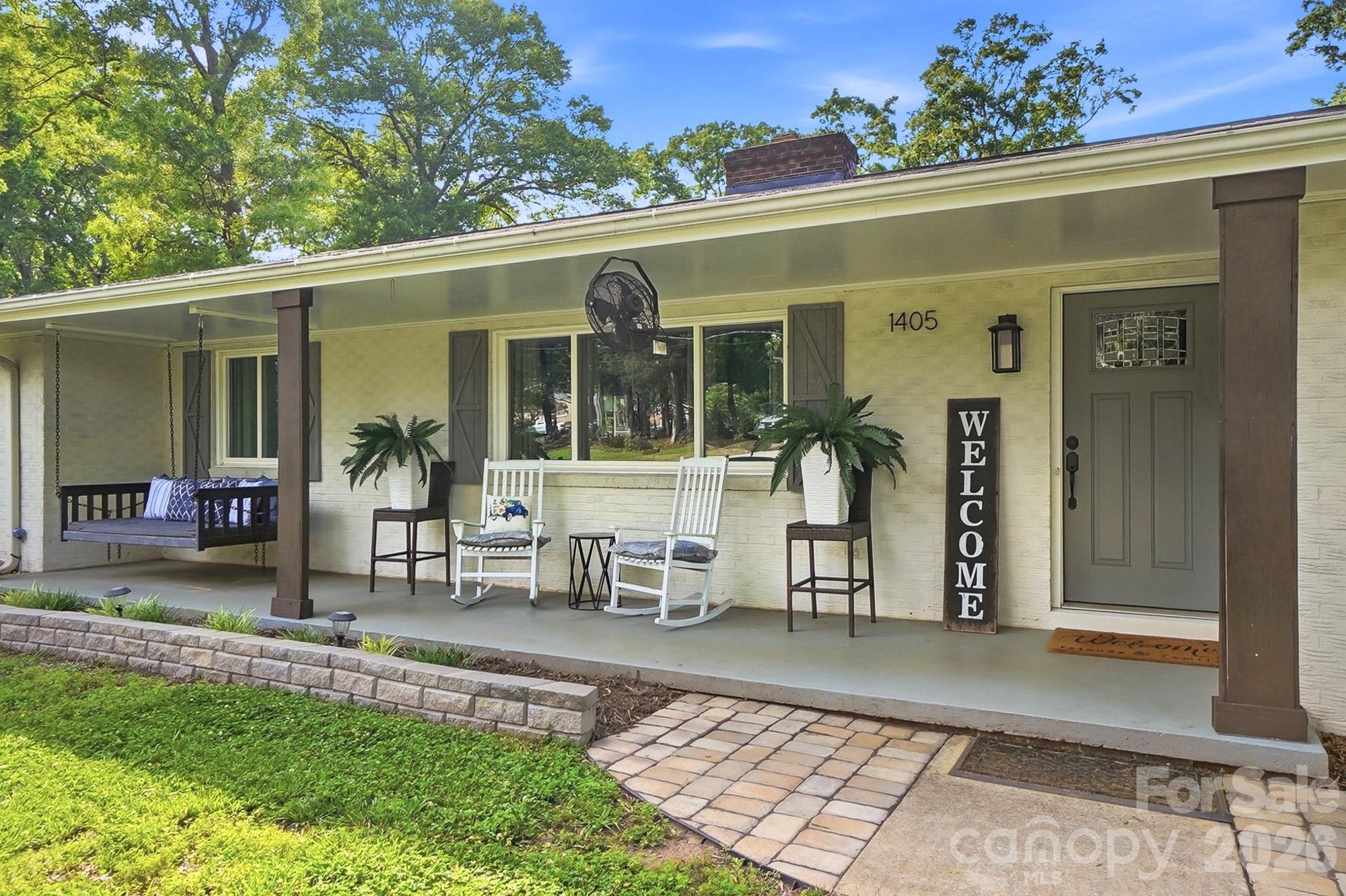 1405 Colony Road — photo