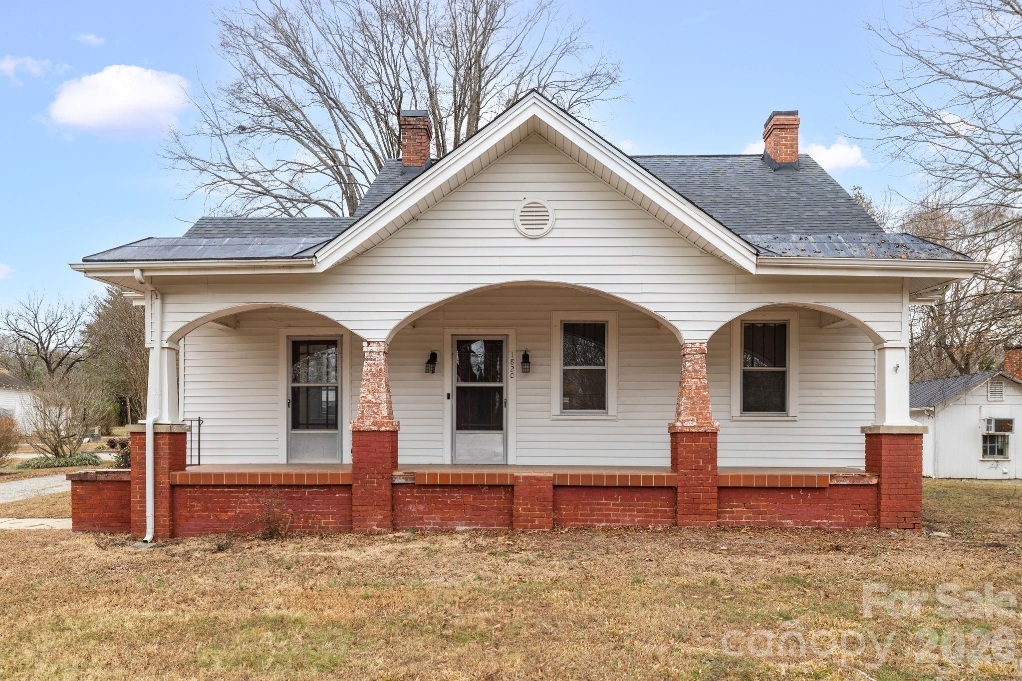 1820 S Park Drive — photo