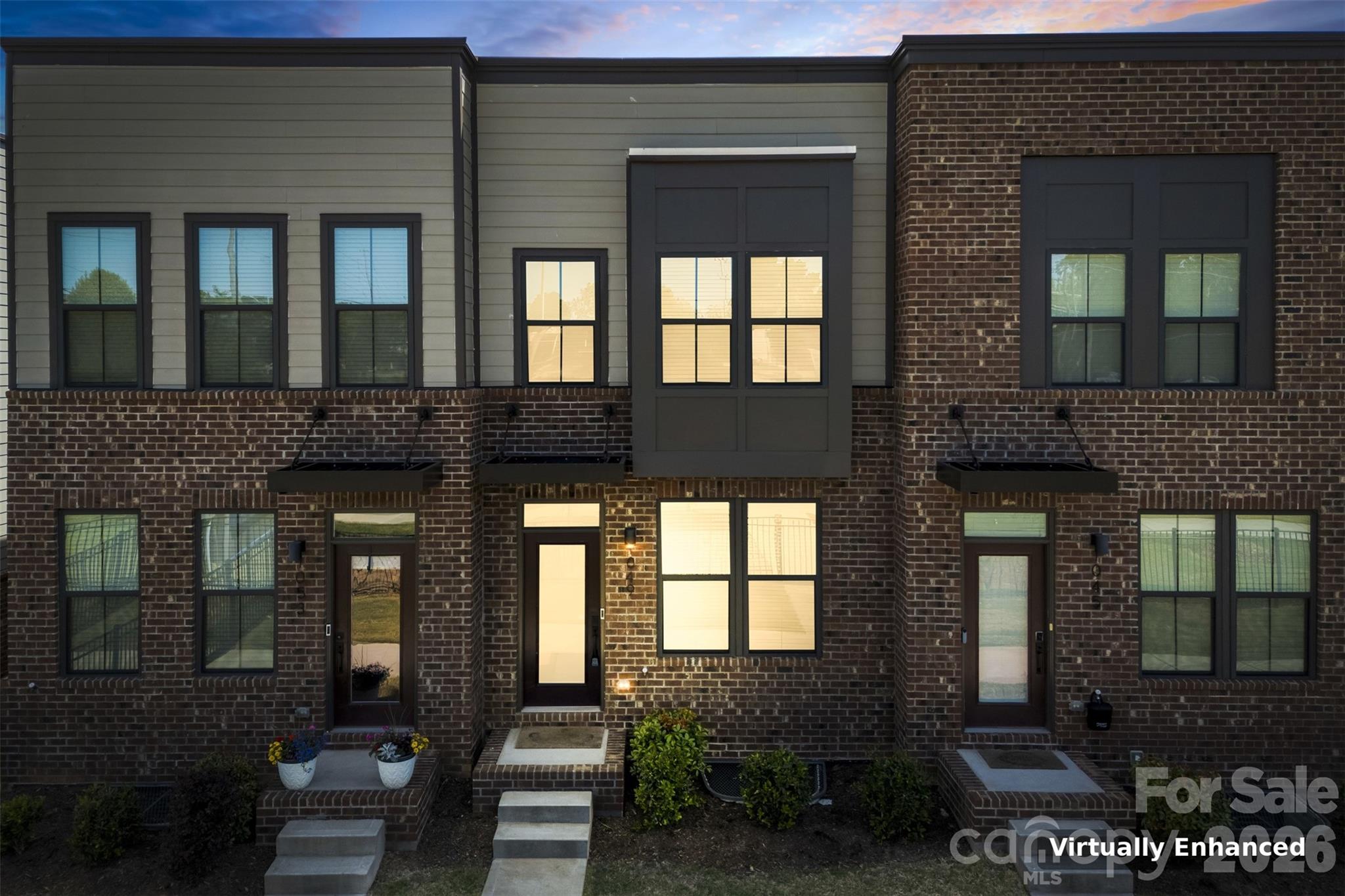 1049 Simcoe Lane — photo