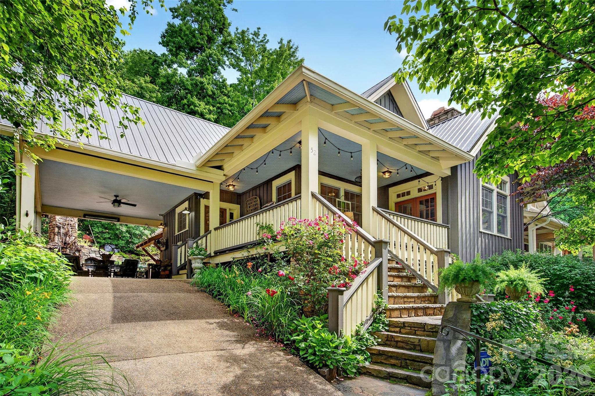 52 Cheshire Drive — photo