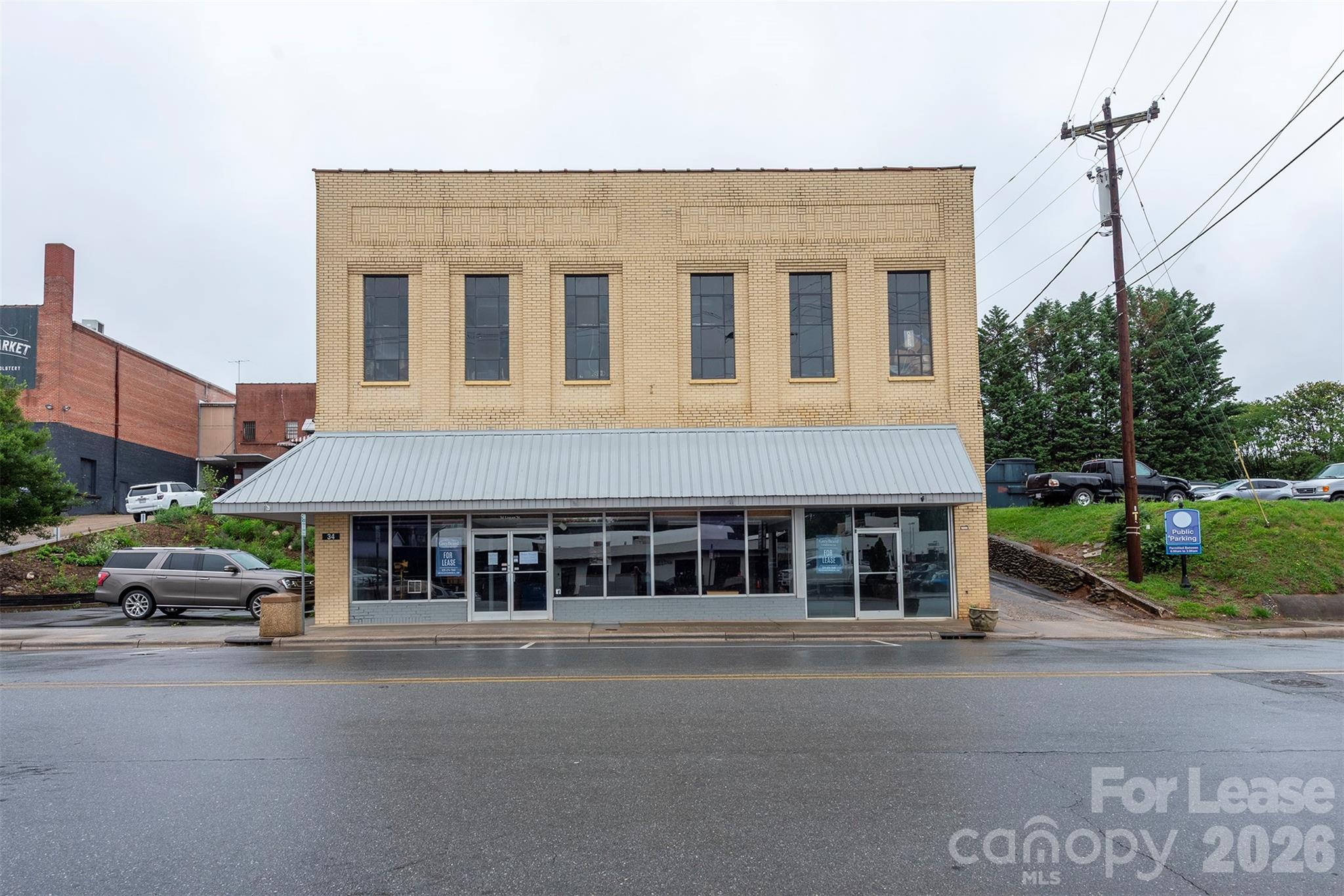 34 N Logan Street — photo