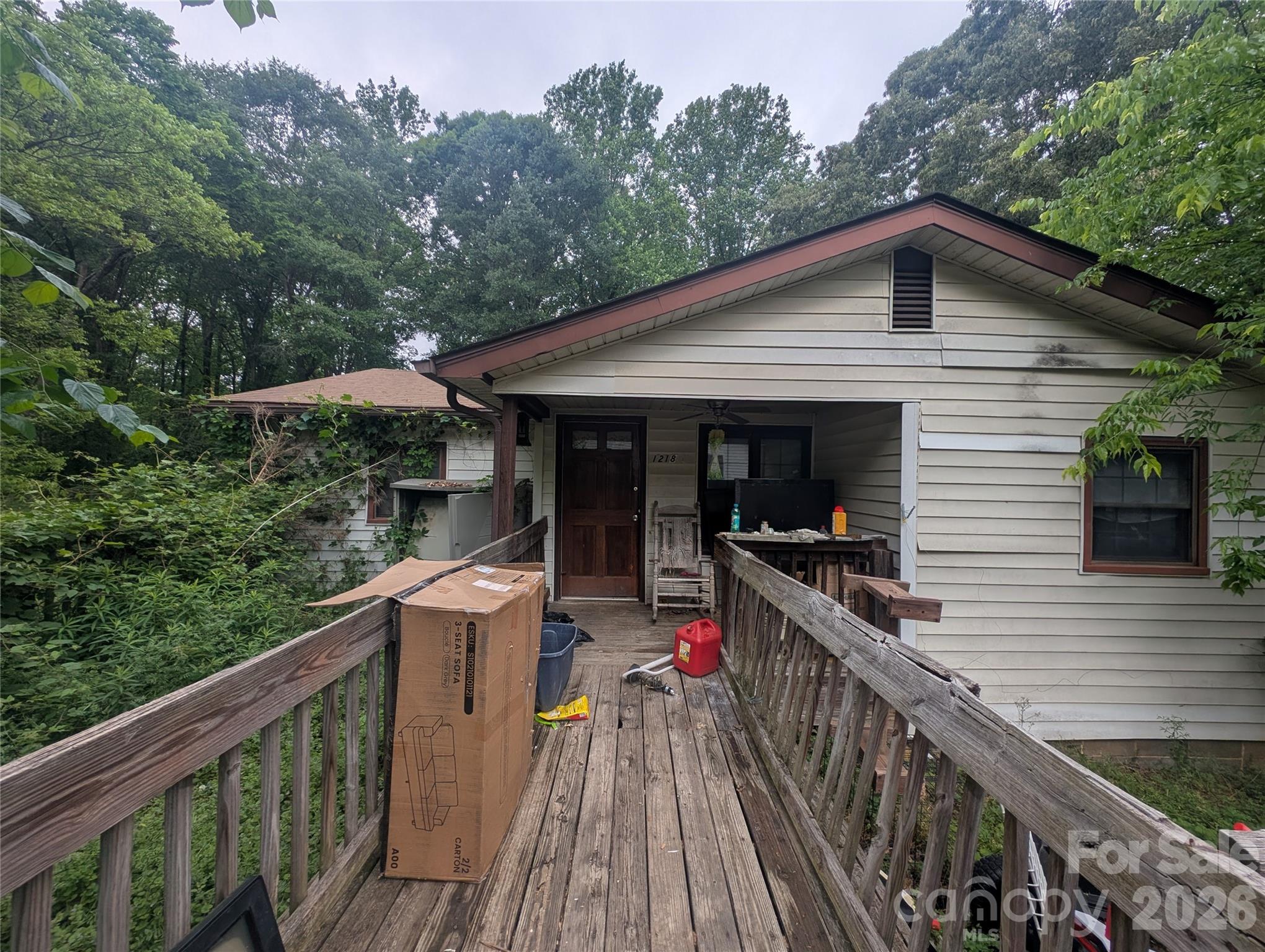 1218-B Essex Street — photo