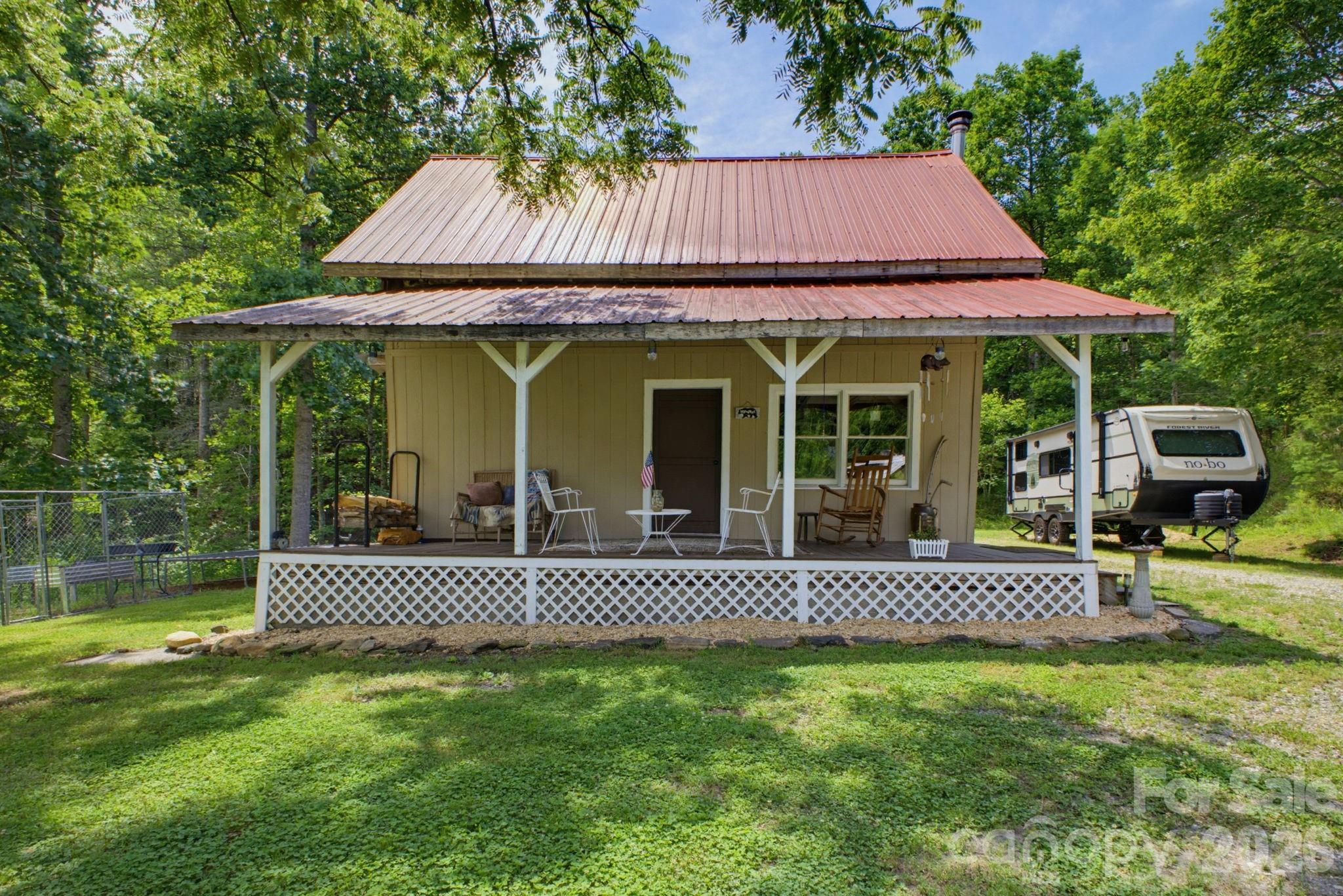 1239 W McGuinn Road — photo