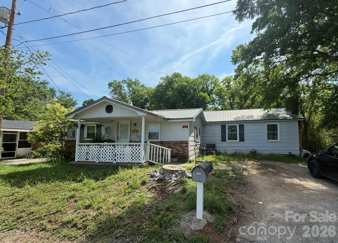 106 Deaver Street — photo