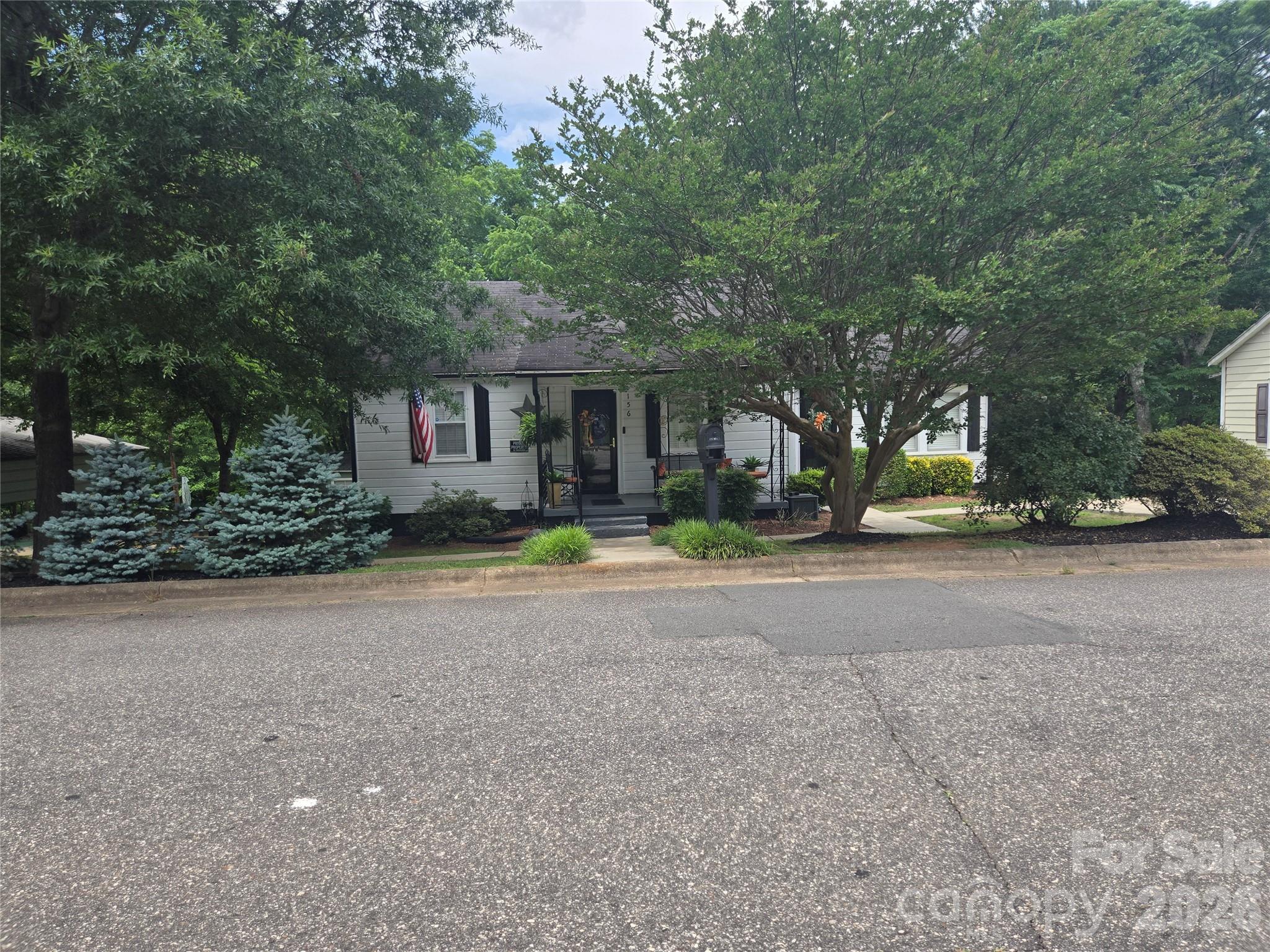 156 S Caldwell Avenue — photo