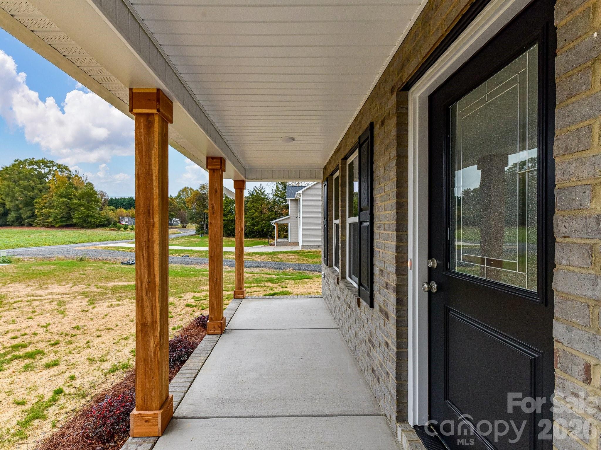 573 Wade Road — photo