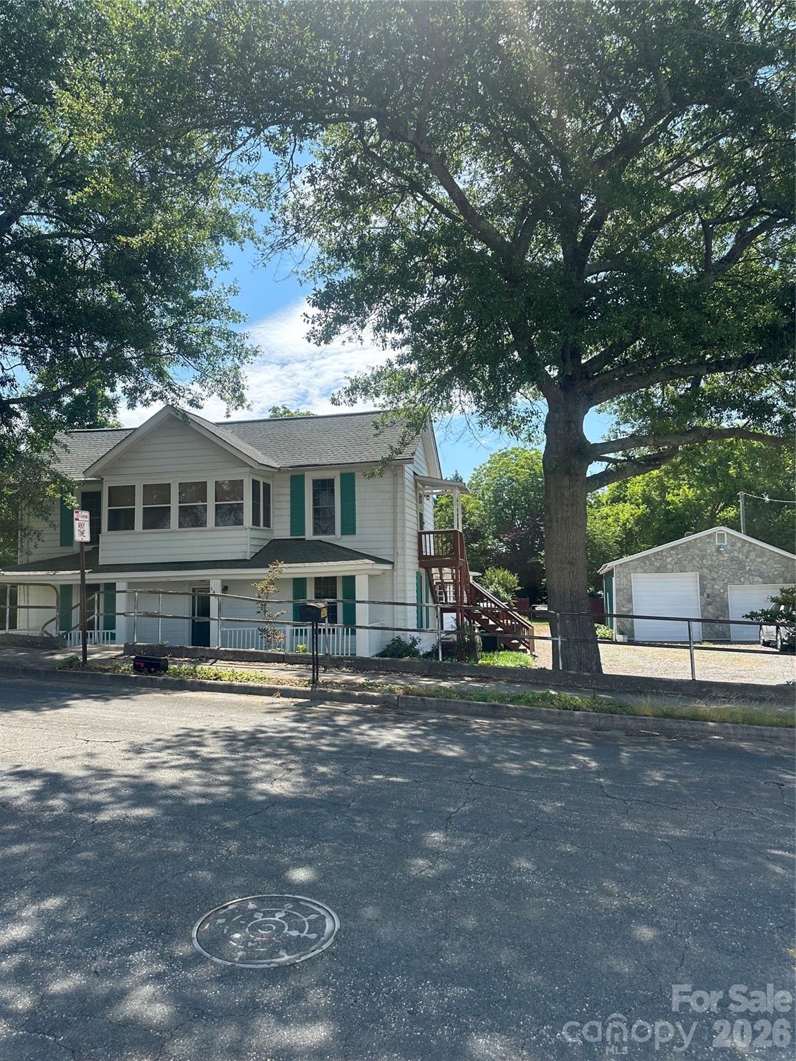1407 N College Avenue — photo
