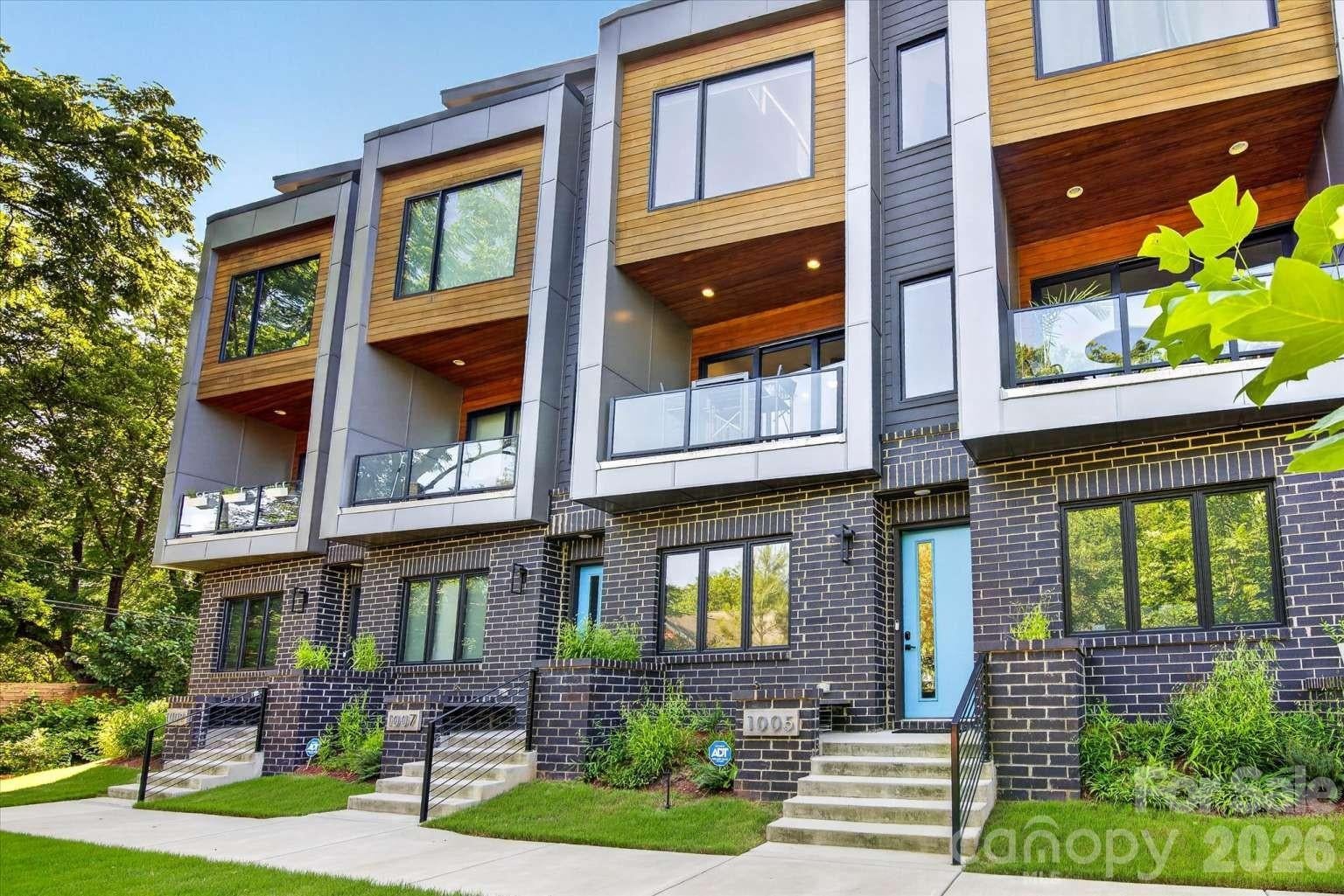 1005 Zinc Lane — photo