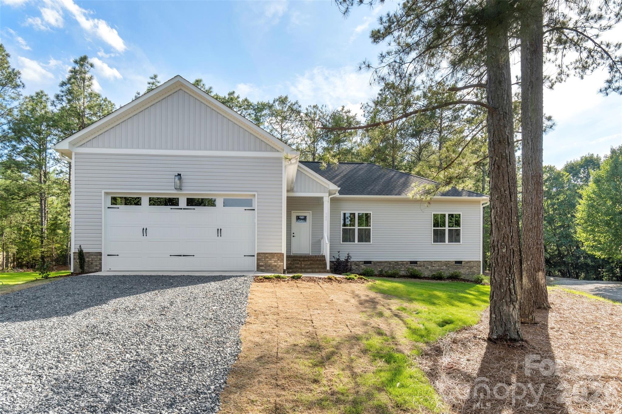 185 Shagbark Court — photo