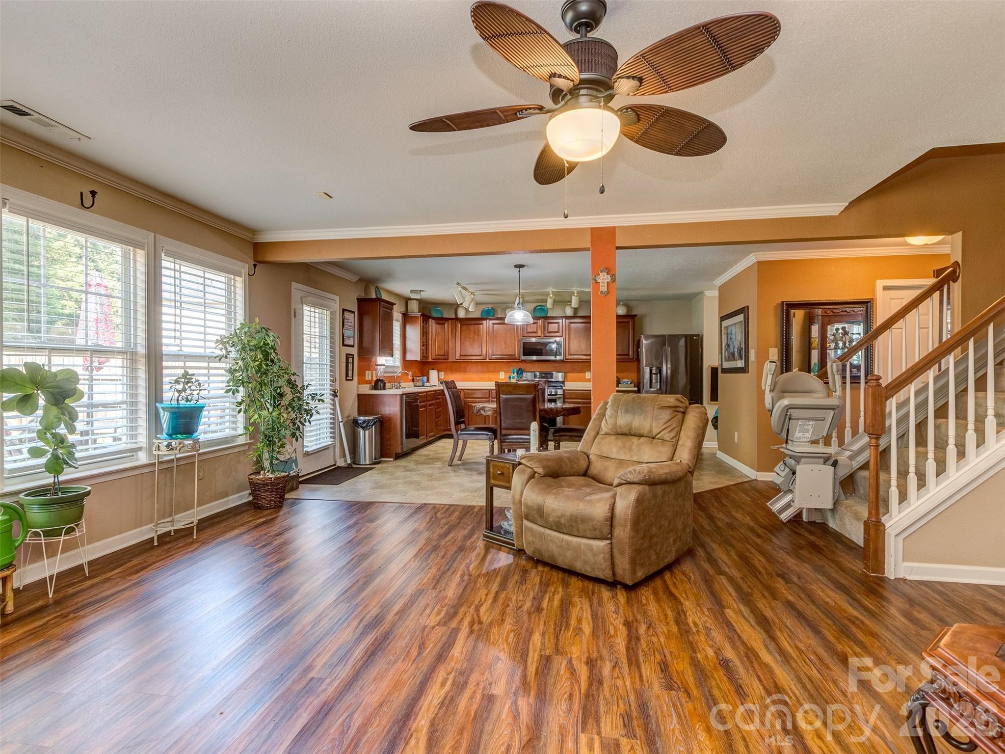 7829 Ponderosa Pine Lane — photo