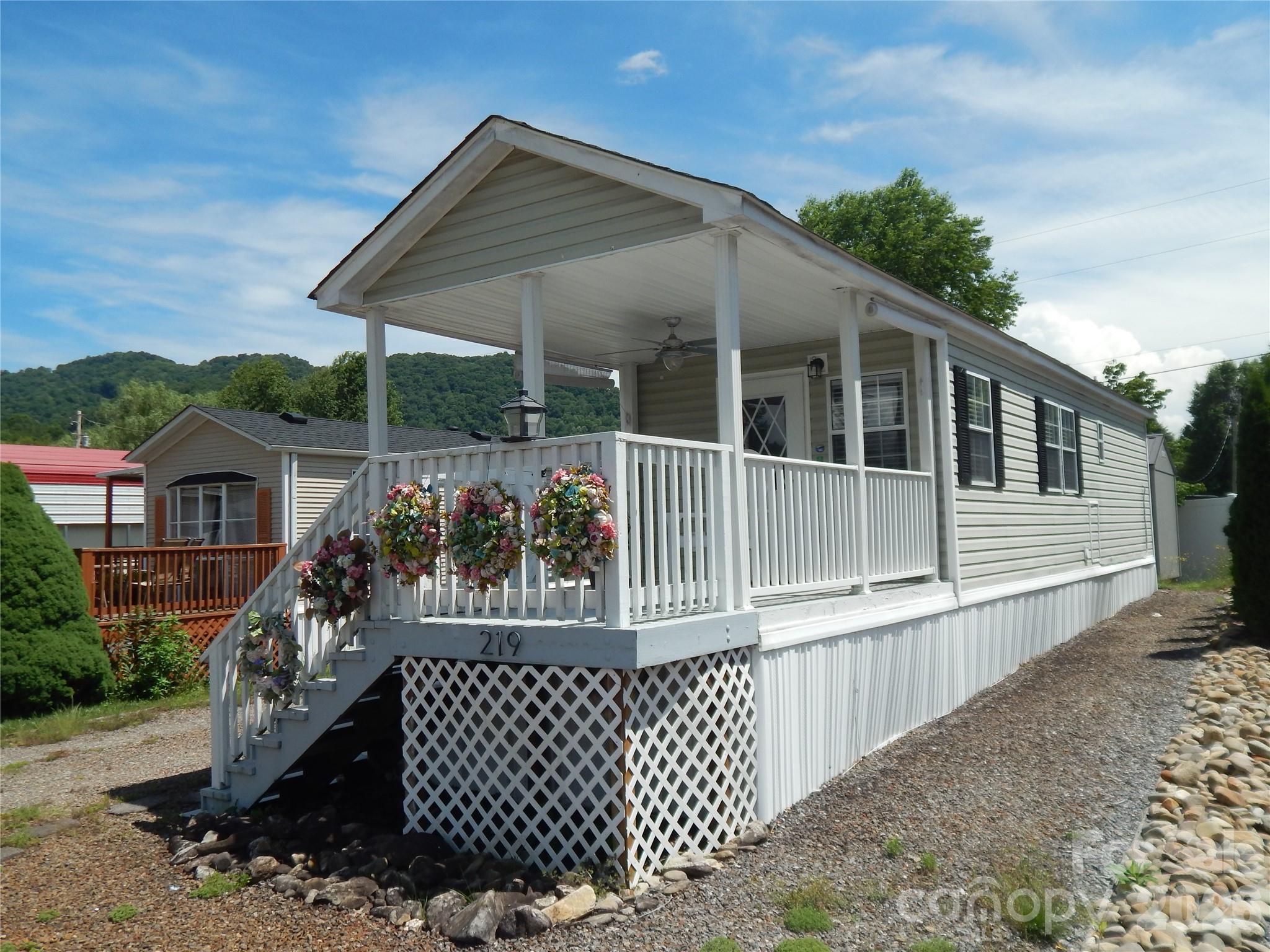 219 Pike Point — photo