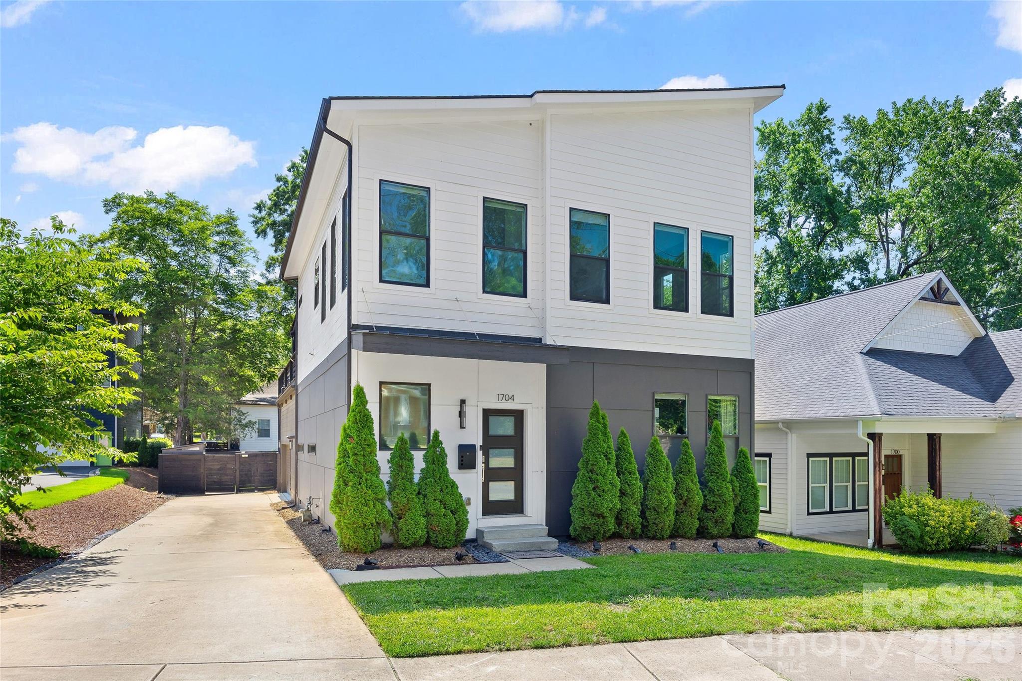 1704 Pegram Street — photo