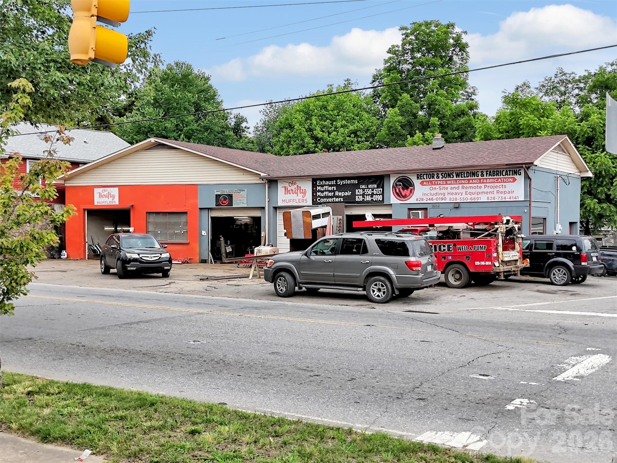 1604 South Main Street — photo