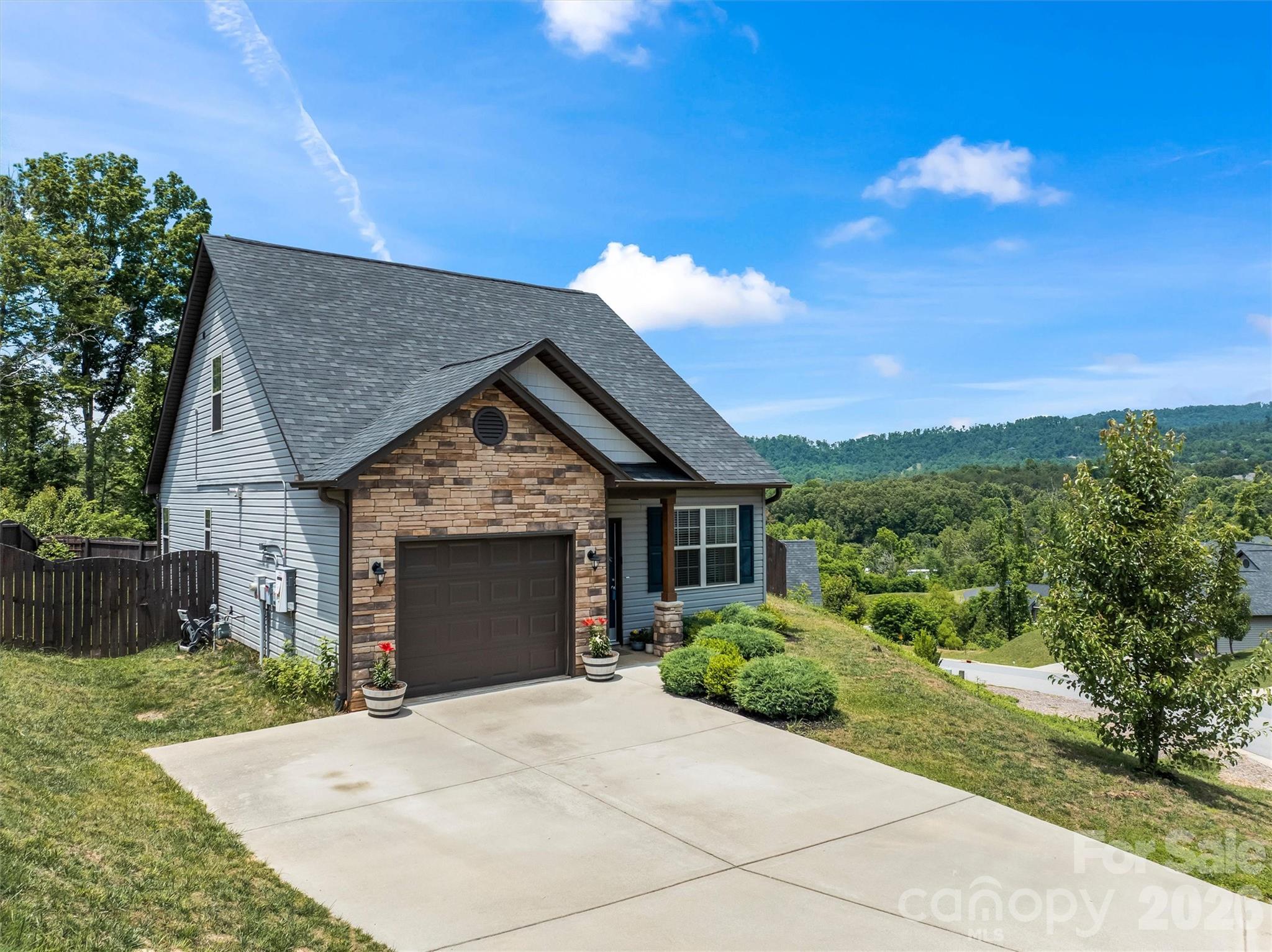 115 Water Leaf Drive — photo