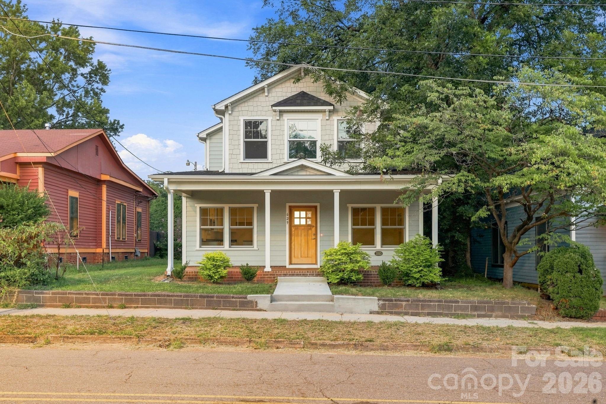 629 S Race Street — photo