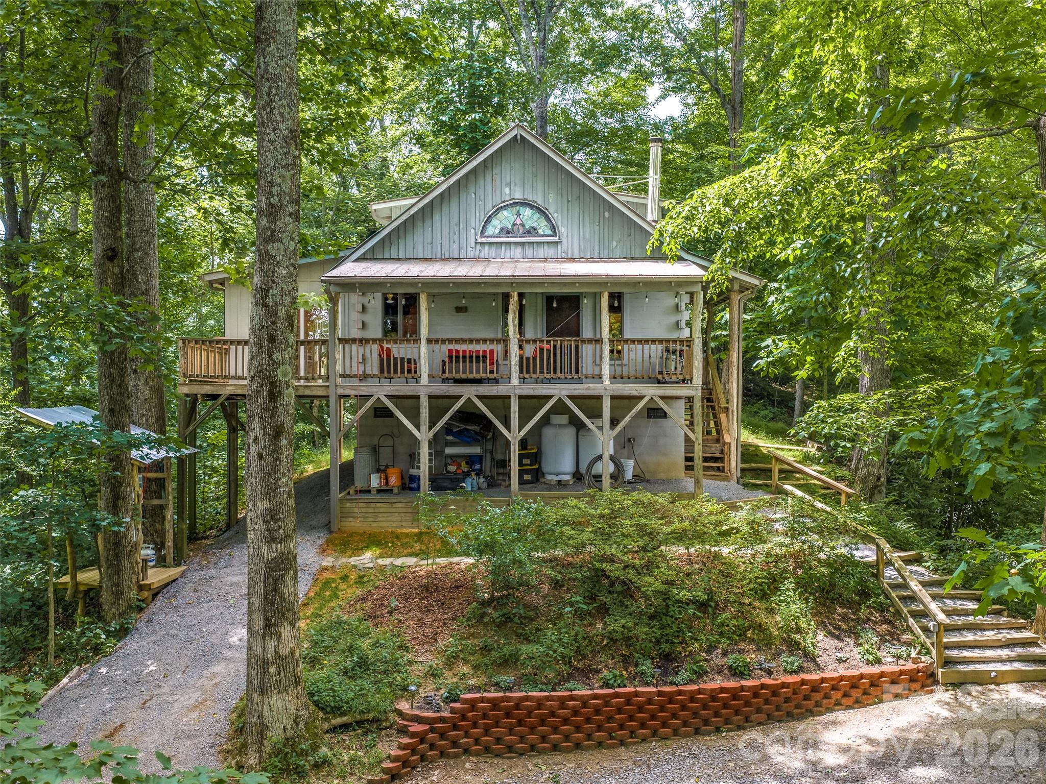 520 Patricia Road — photo