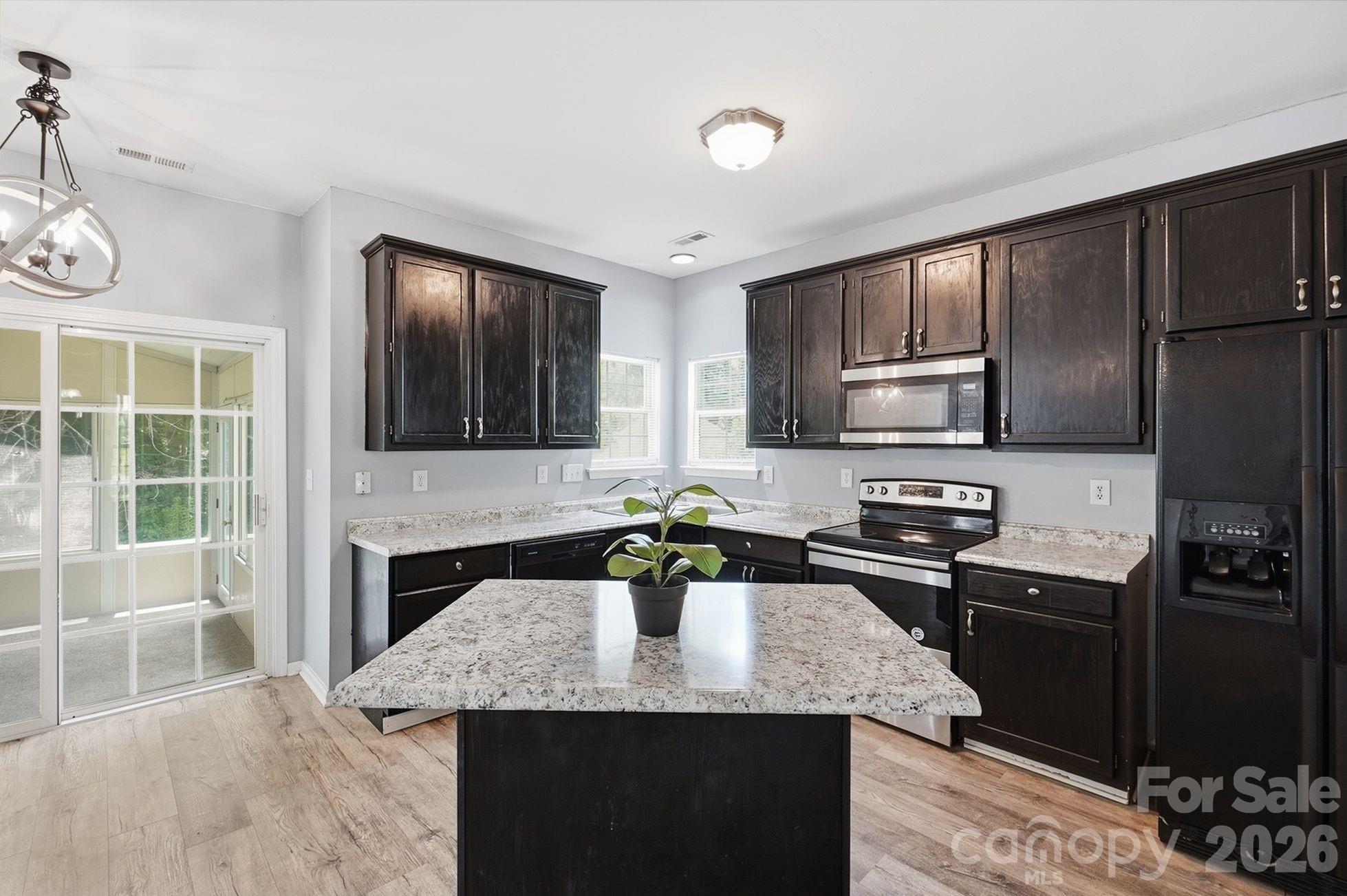 9021 Cedar Run Way — photo