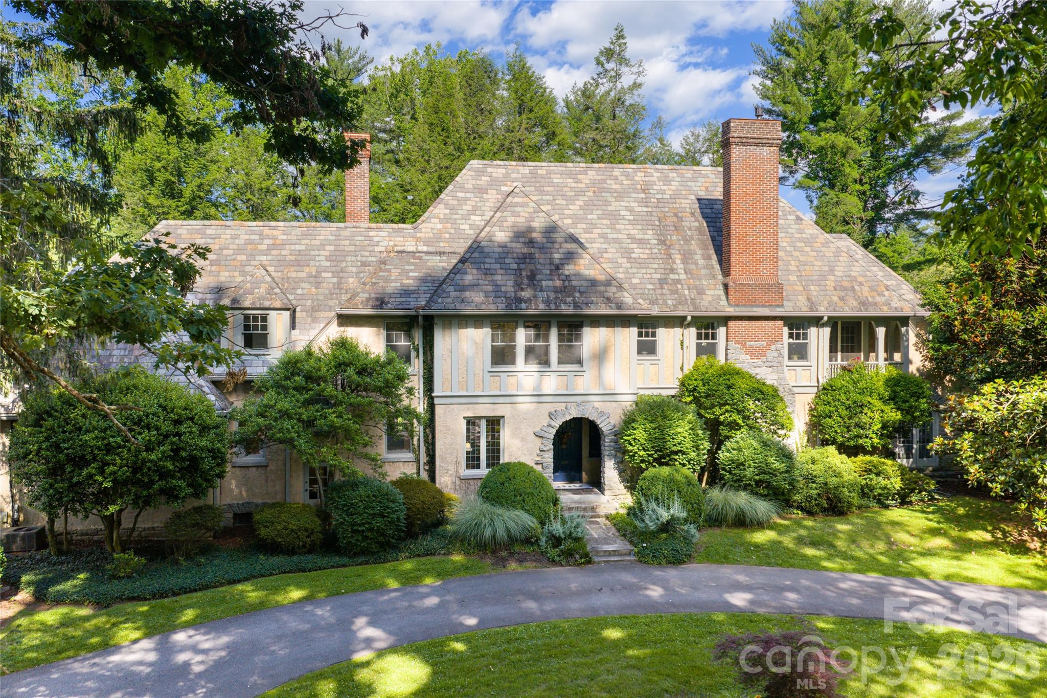 334 Vanderbilt Road — photo