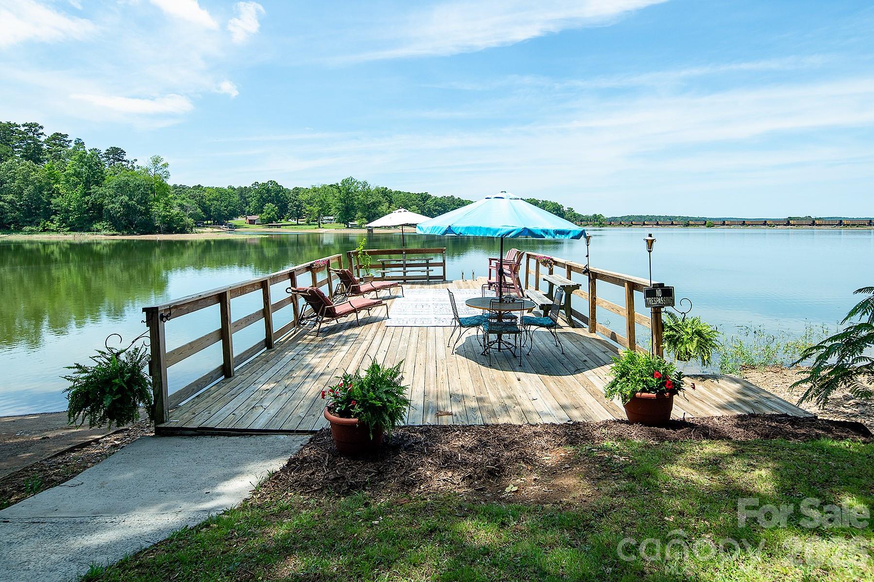 46842 Beach Road — photo