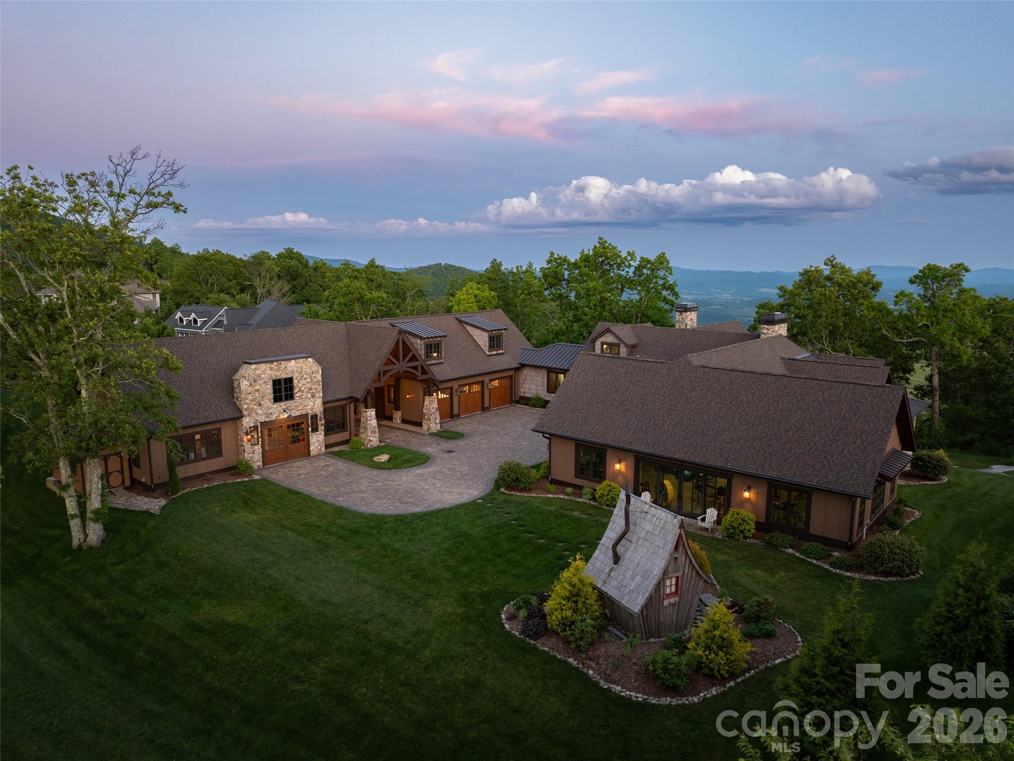 93 N Snow Ridge Drive — photo