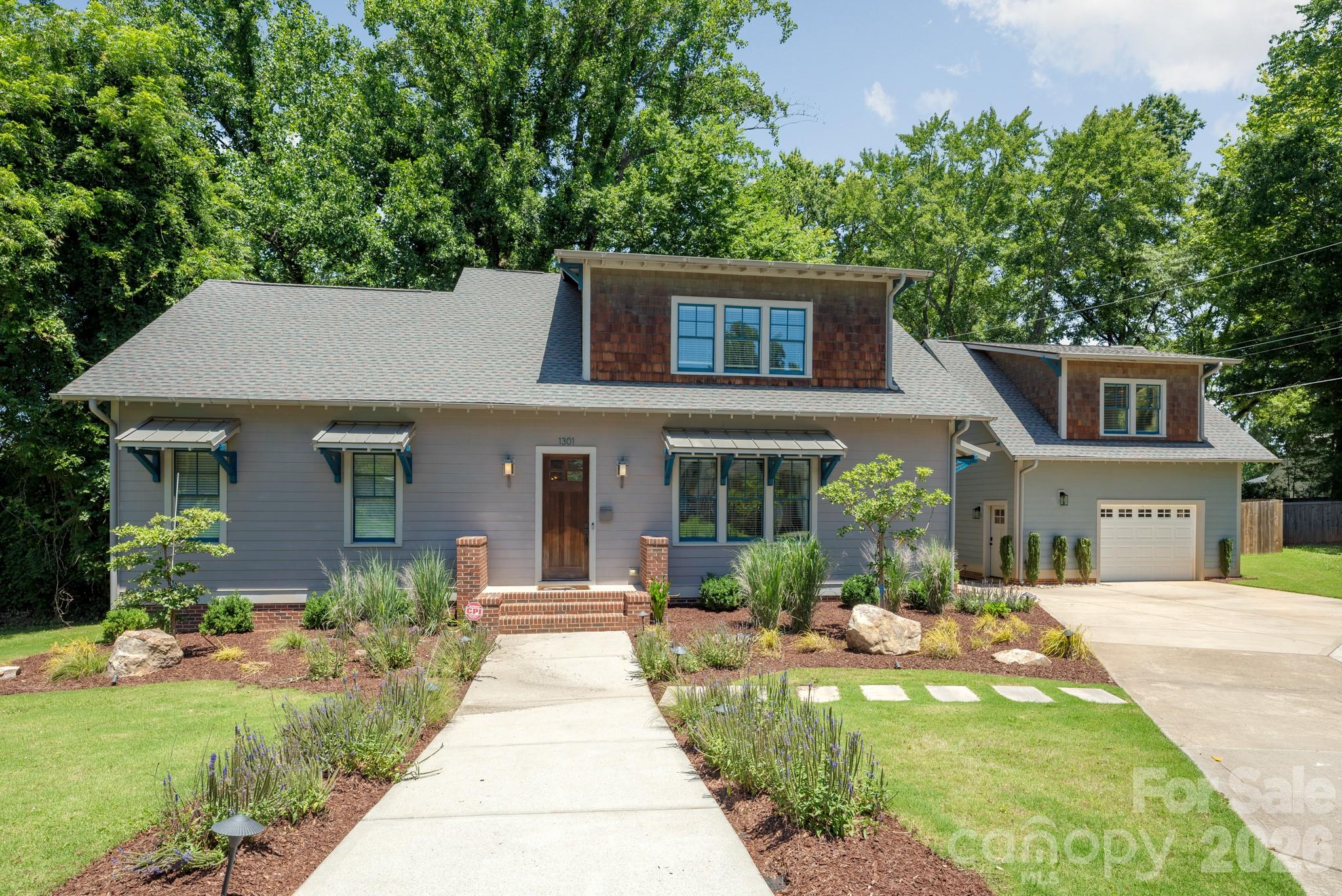1301 Catawba Avenue — photo