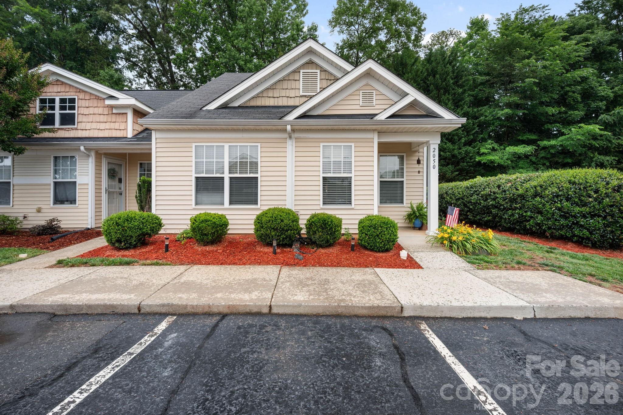 2050 Shady Pond Drive — photo