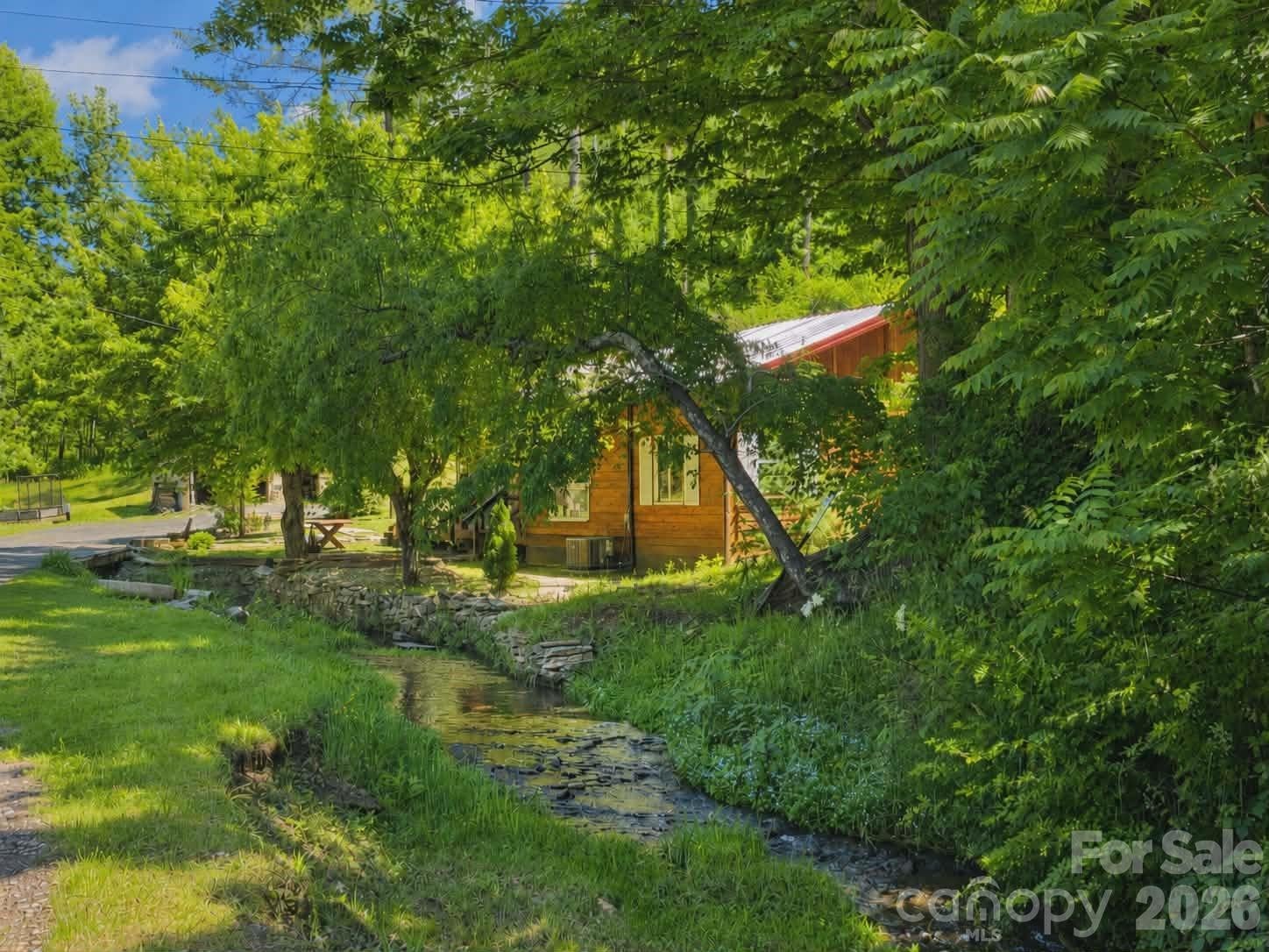 92 Buchanan Drive — photo