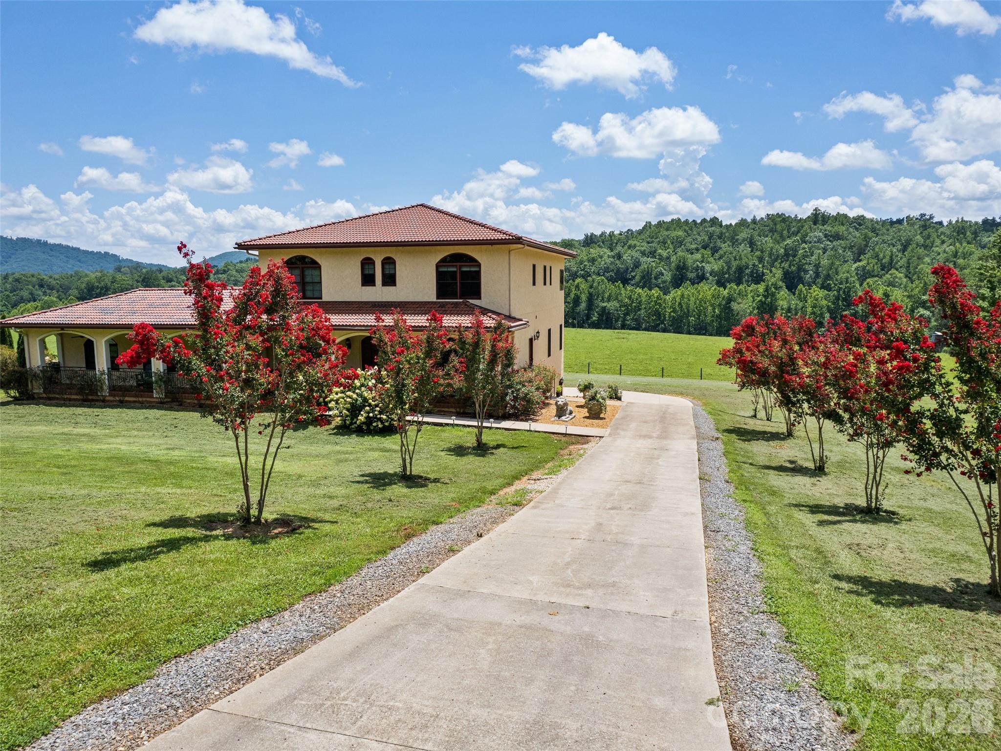 1418 Landis Lane — photo