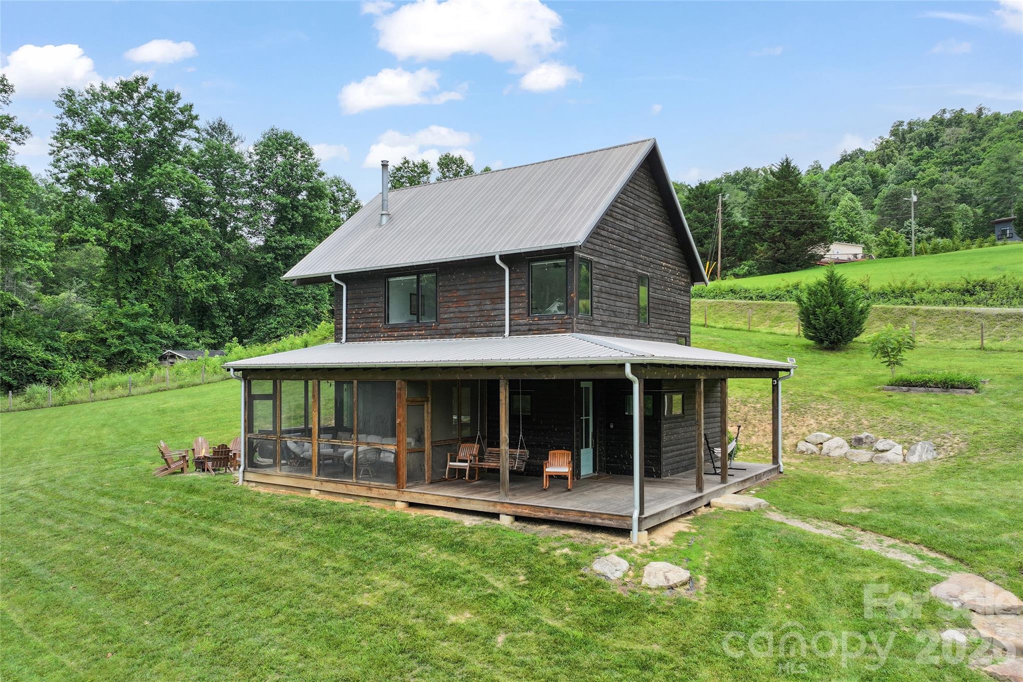 105 Loganberry Trail 1 — photo
