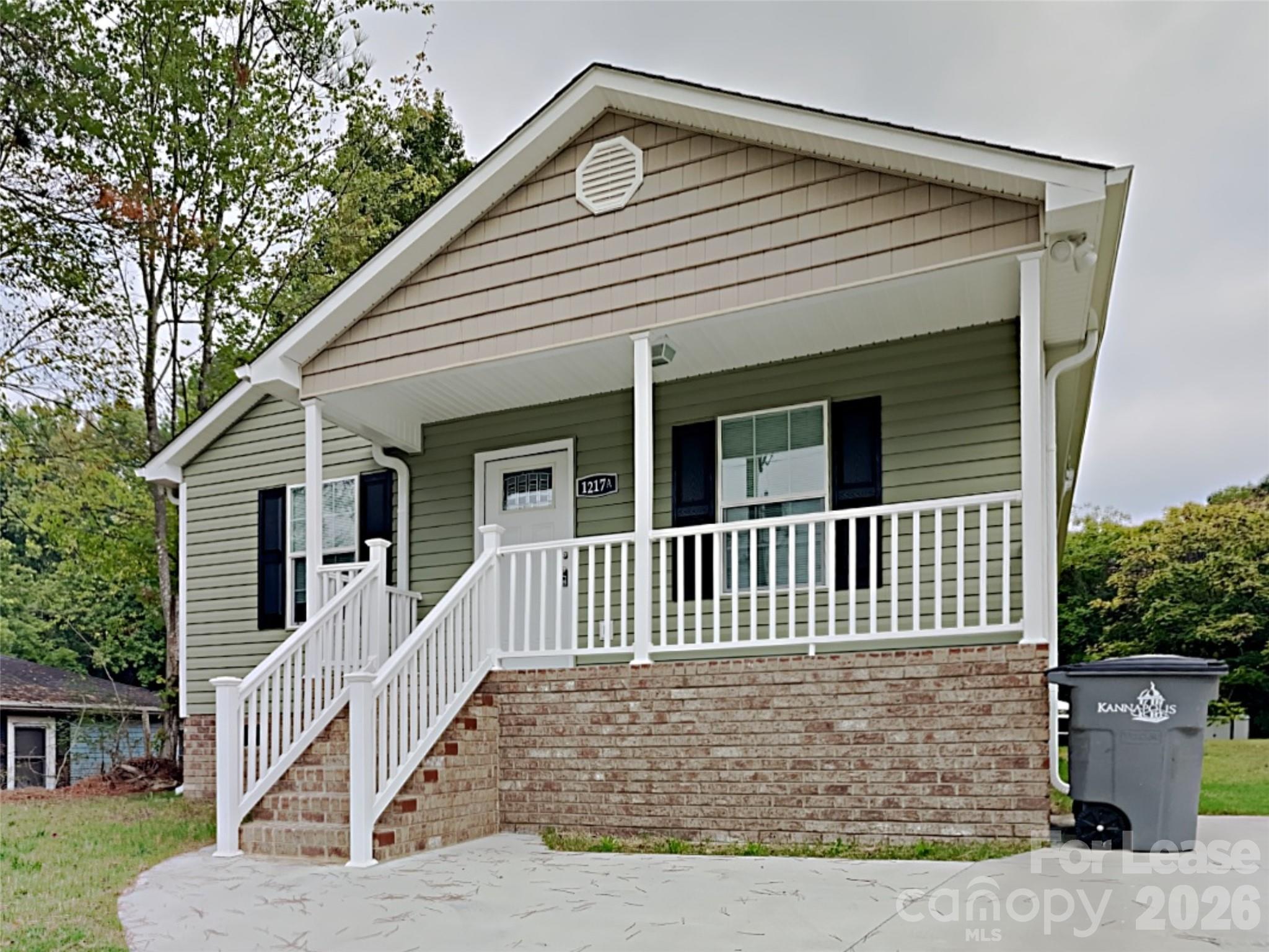 1217 Martin Luther King Jr Avenue — photo