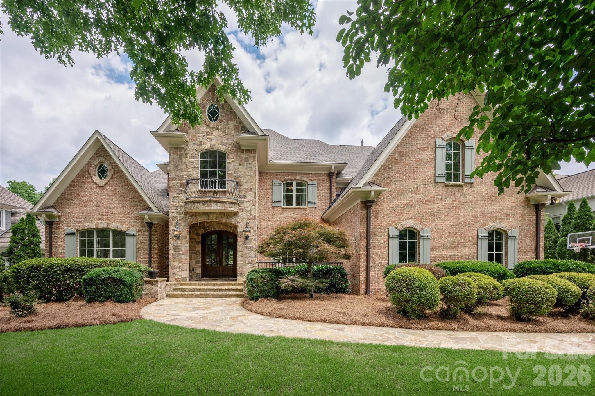 731 Mendenhall Court — photo
