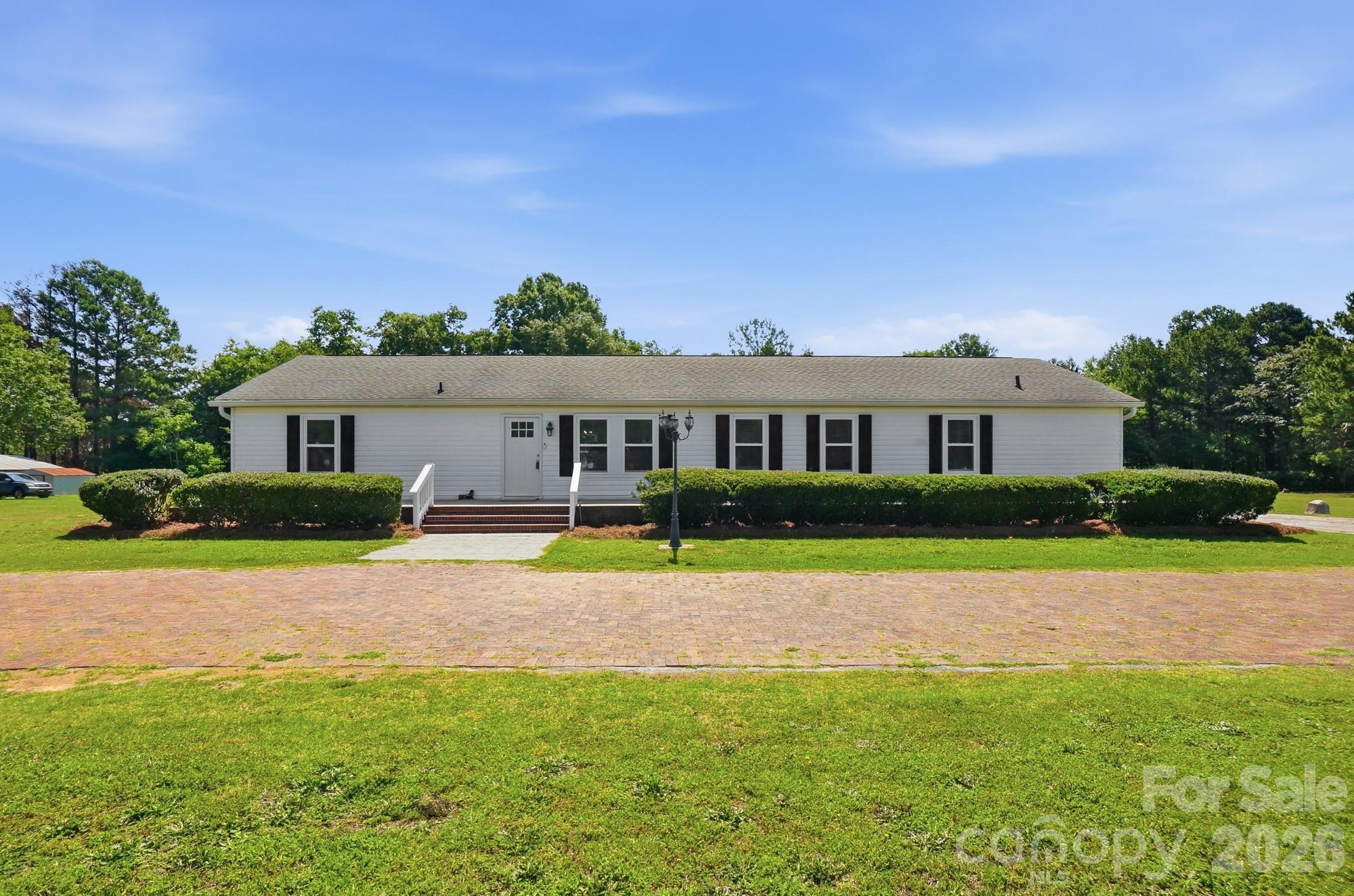 288 Farris Road — photo