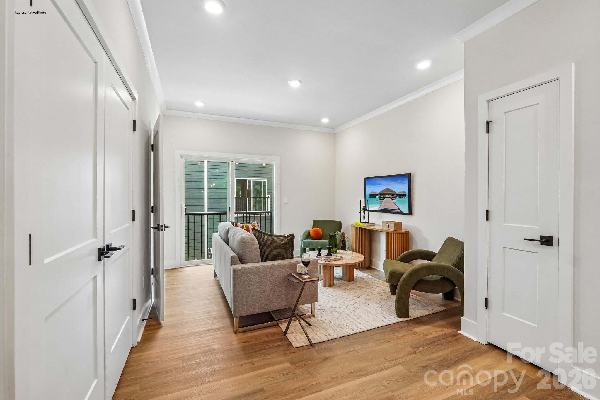 5108 S Tryon Street — photo