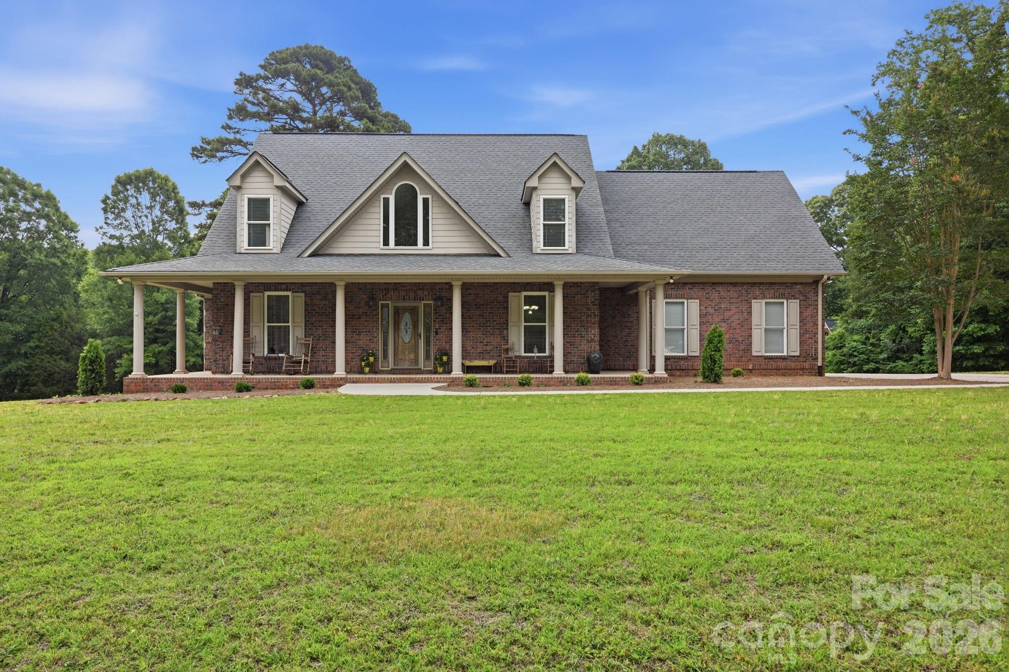132 Monarch Lane — photo