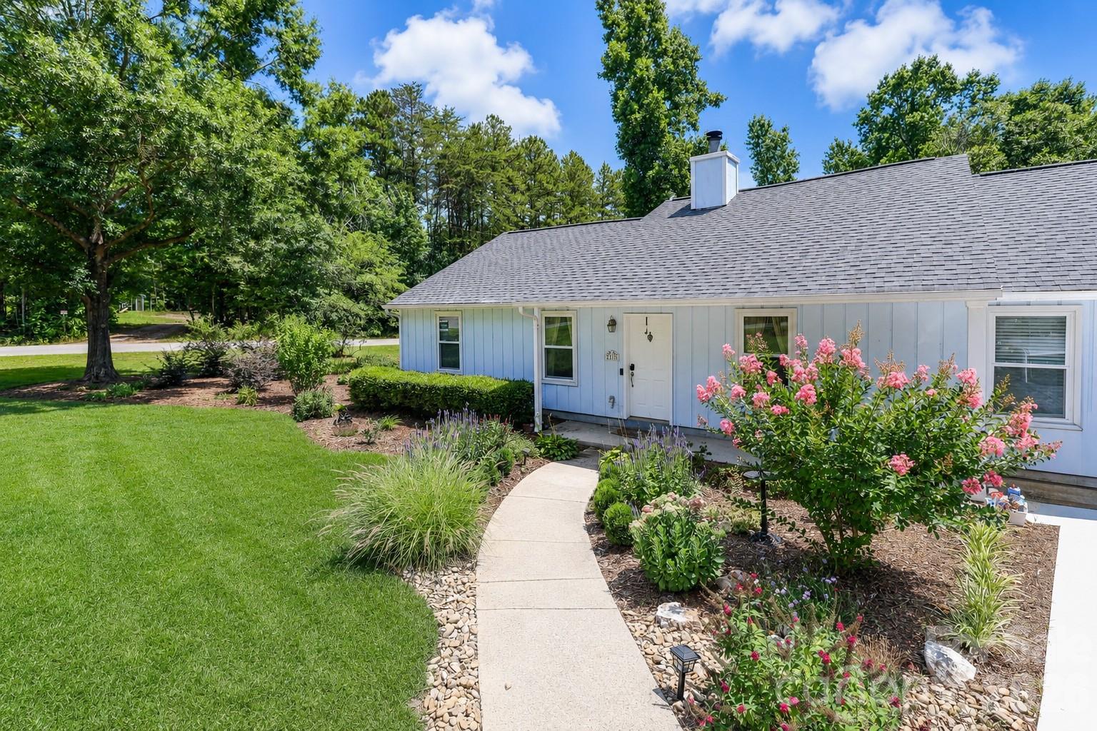 105 Lake Top Lane — photo