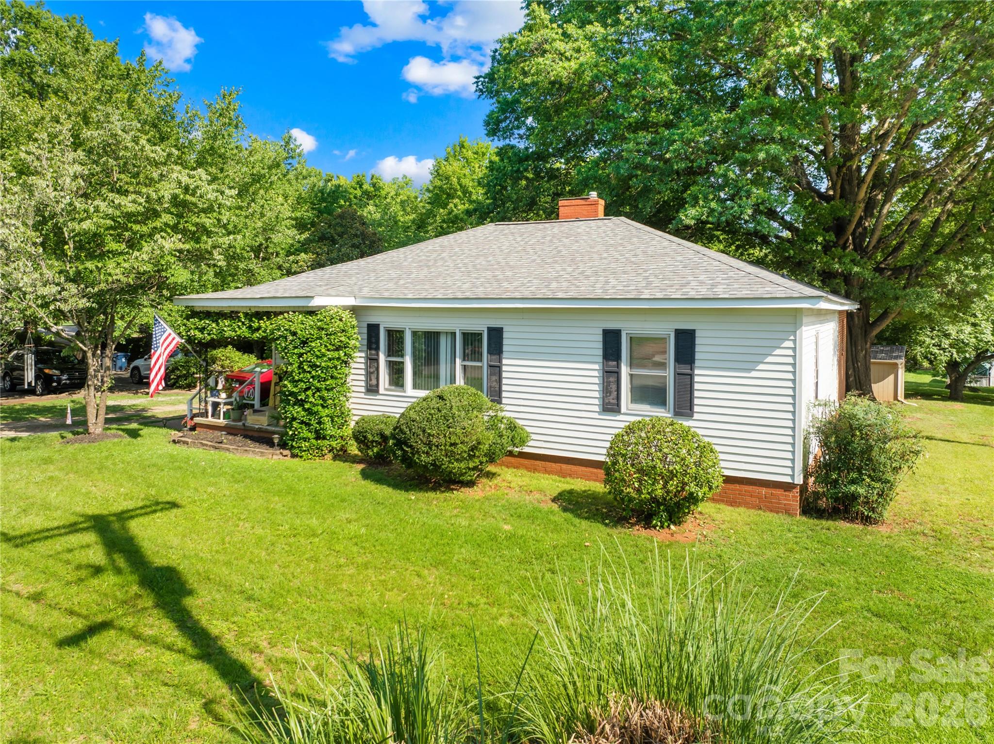 103 Greenway Drive — photo