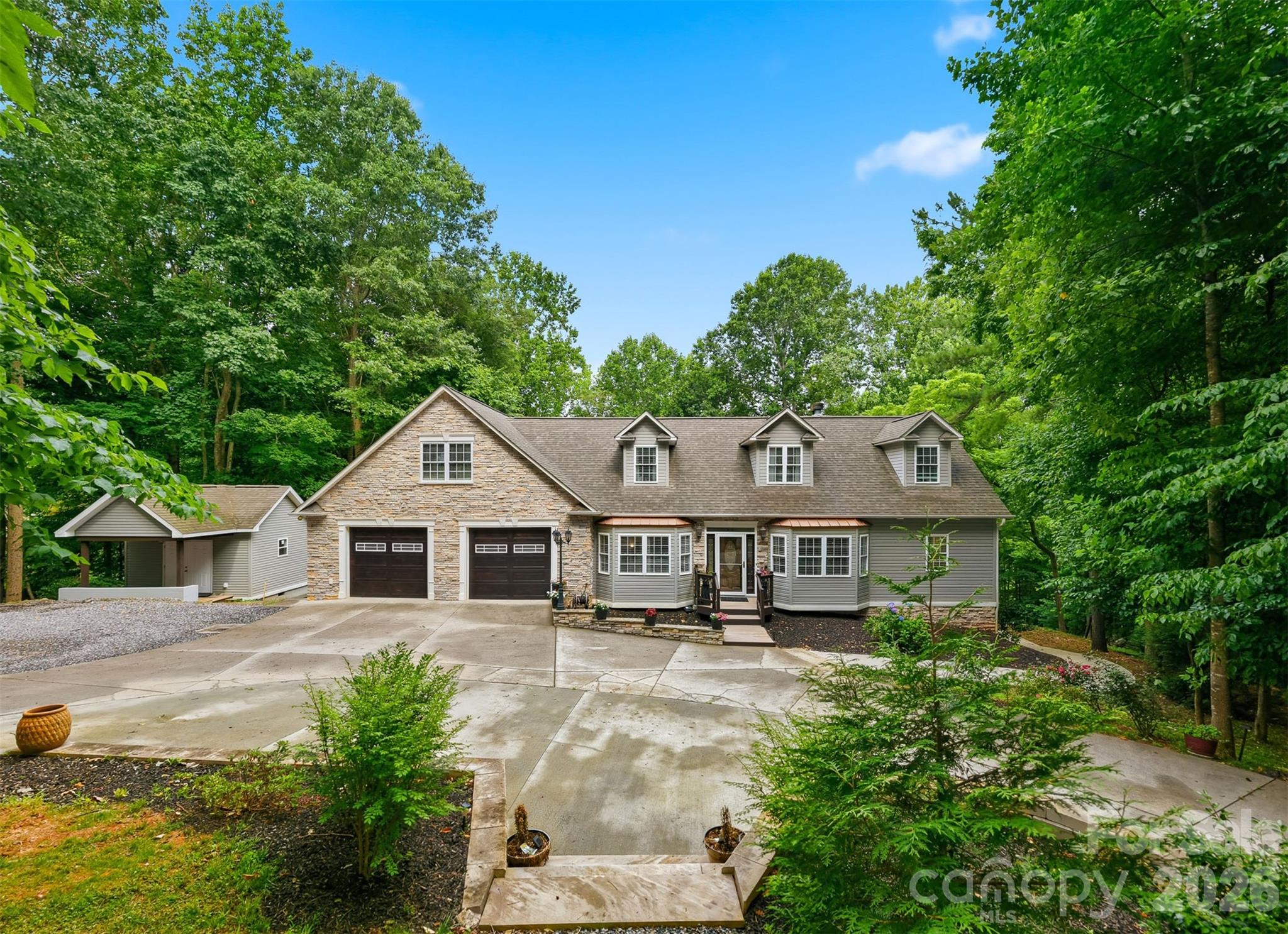 176 Charis Lane — photo