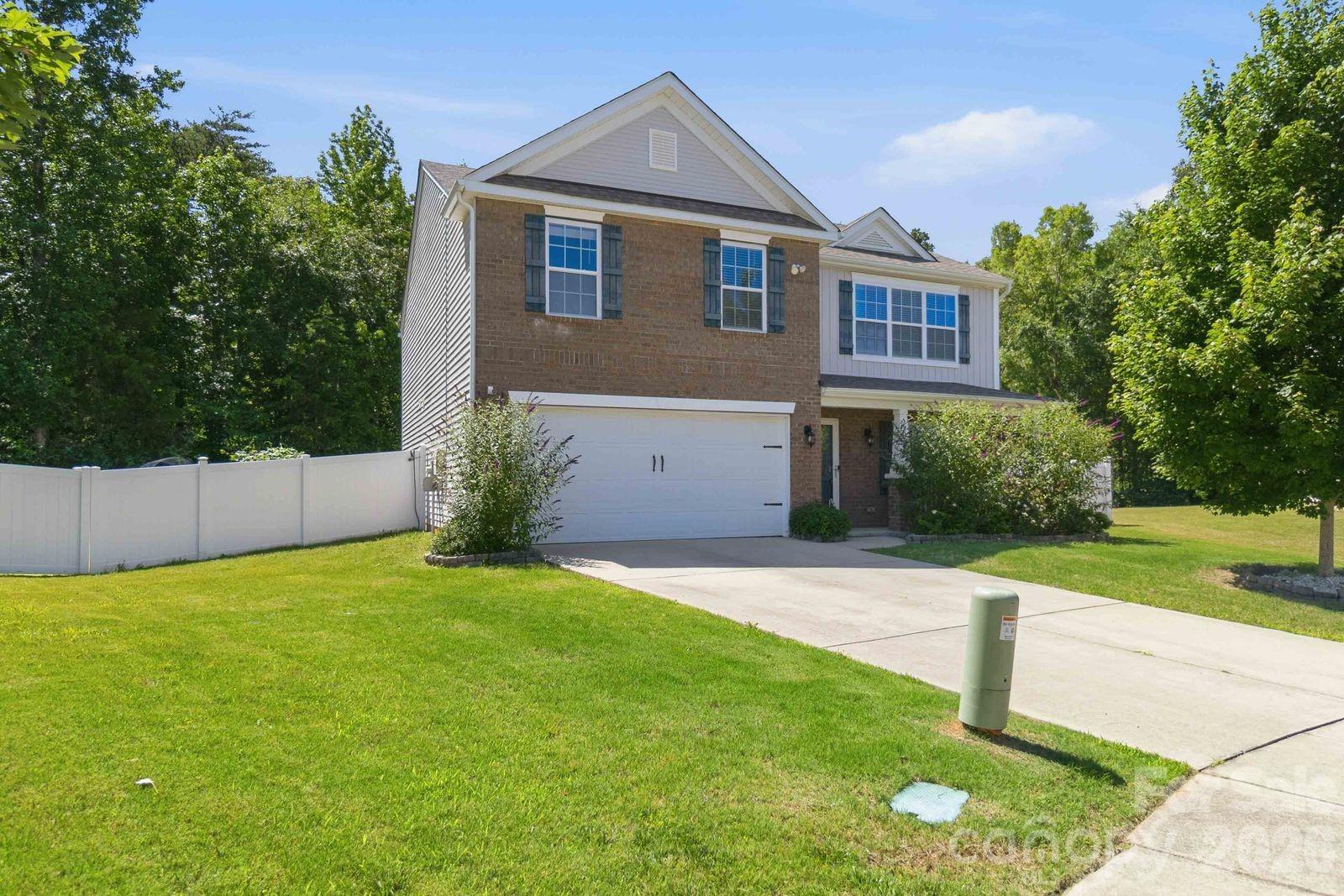 5904 Ellimar Field Lane — photo