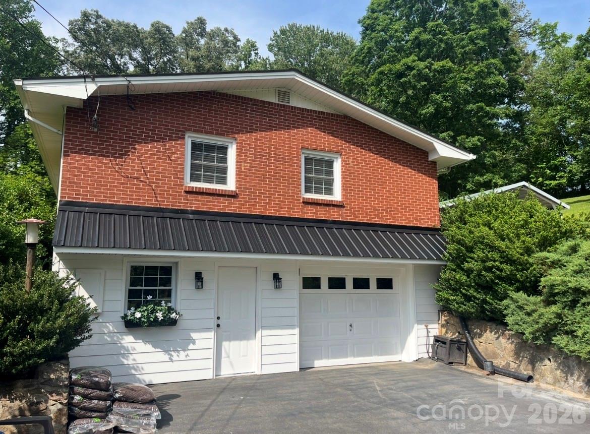 6 Greene Knoll Drive — photo