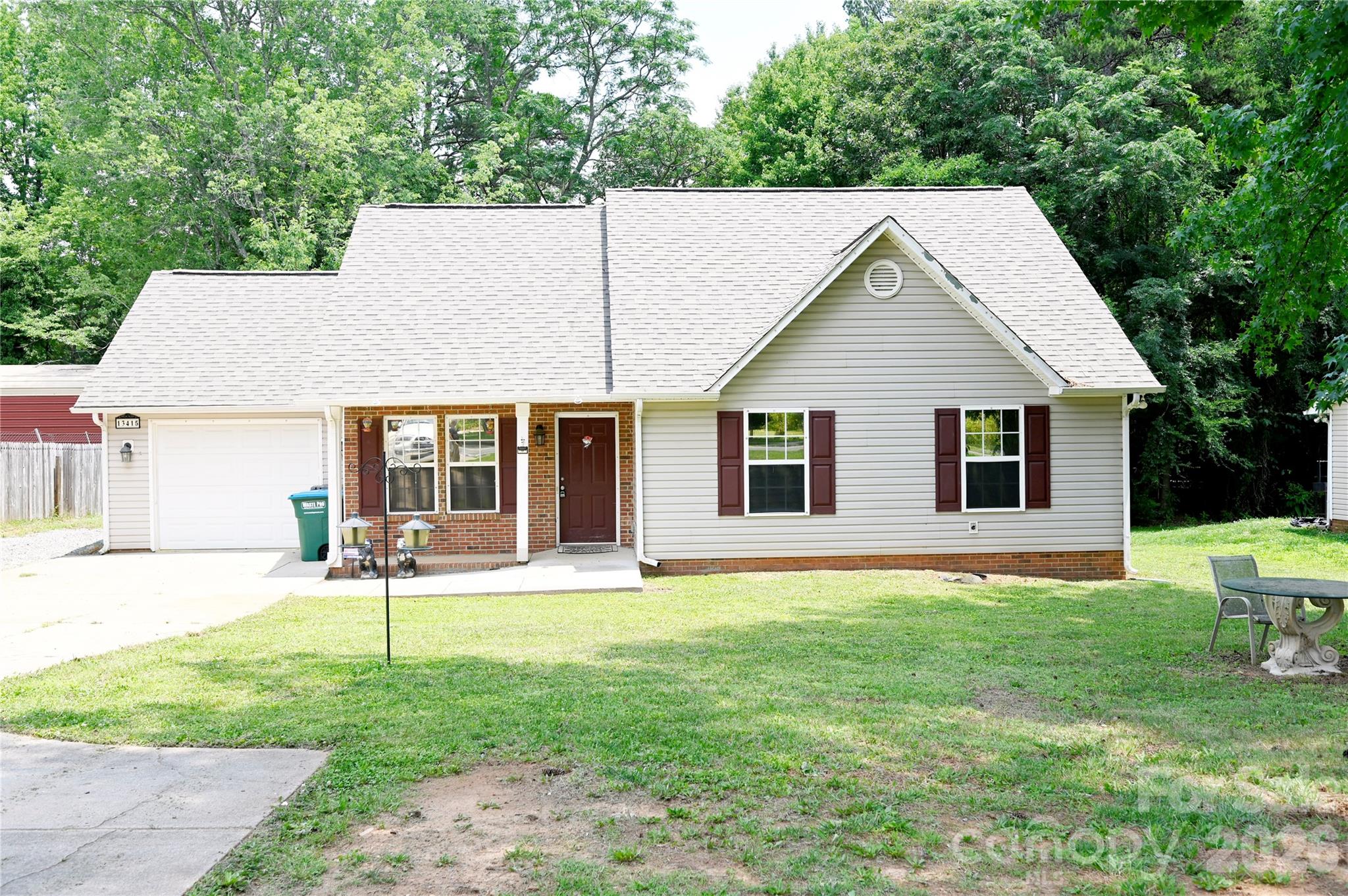 13415 Phillips Road — photo