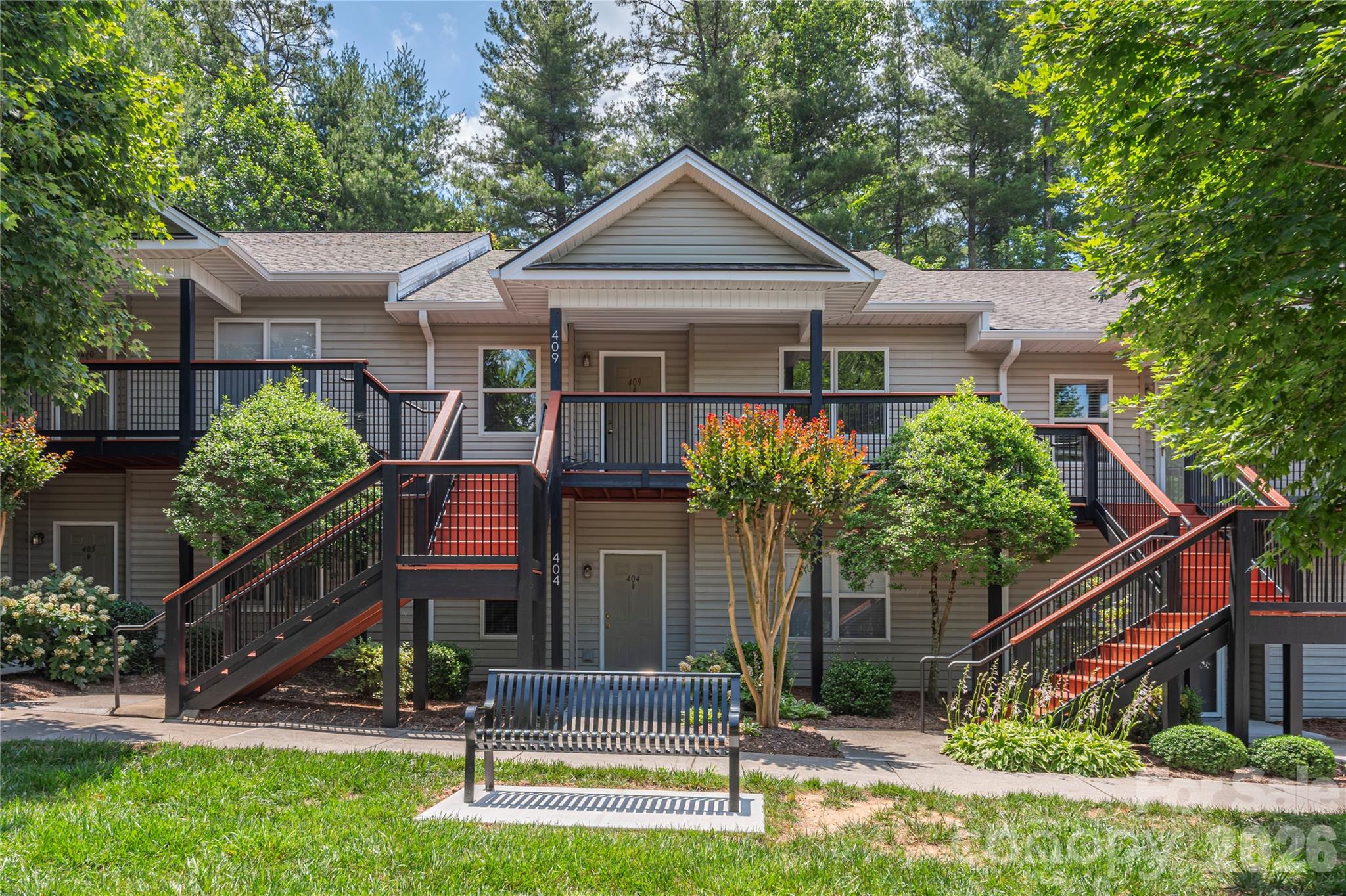409 Carlyle Way — photo