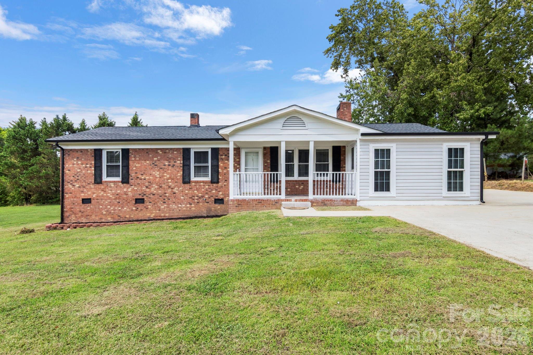 904 Long Street — photo