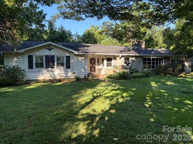 255 Glengarnock Road — photo