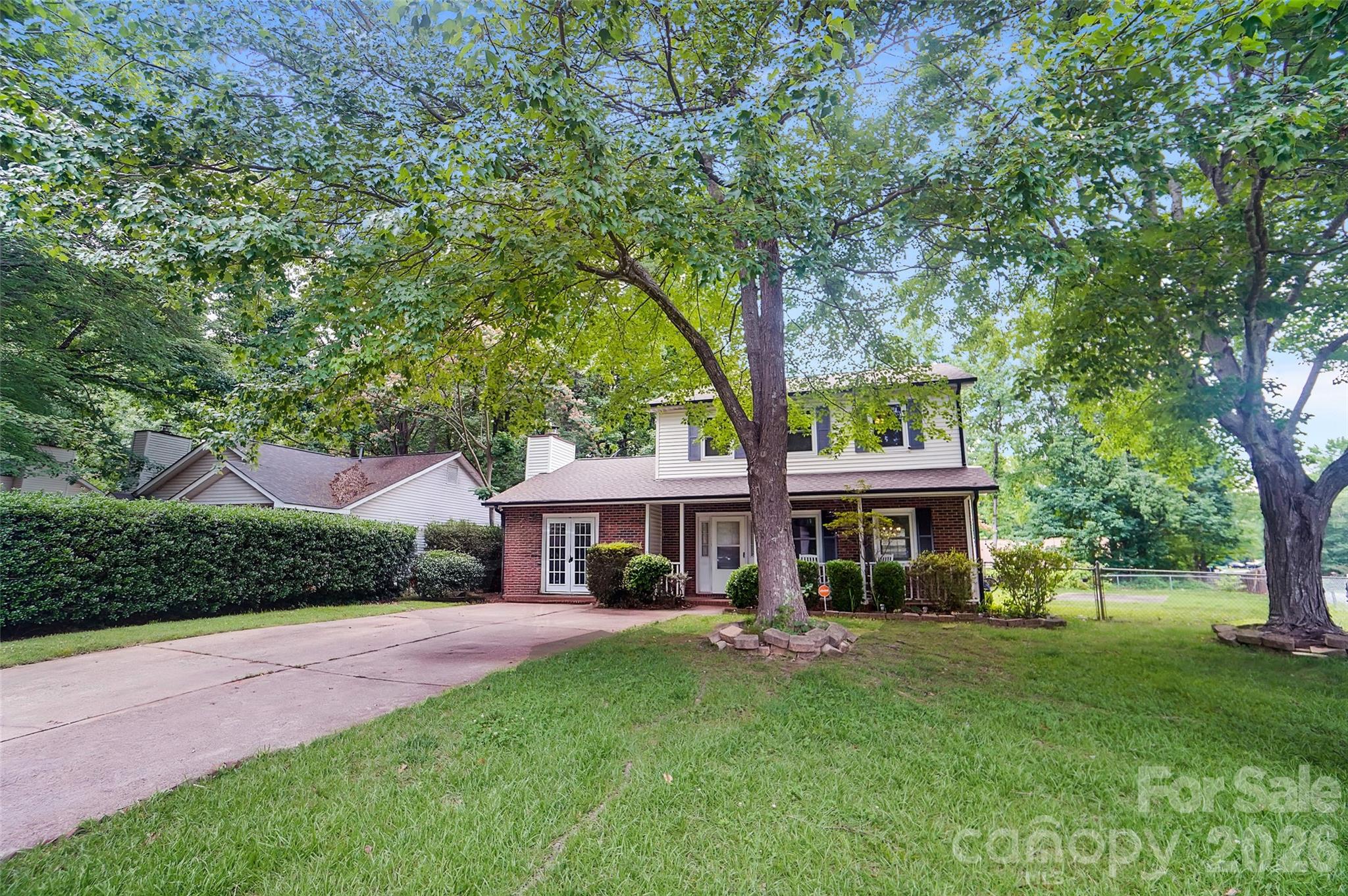 900 Highland Mist Lane — photo